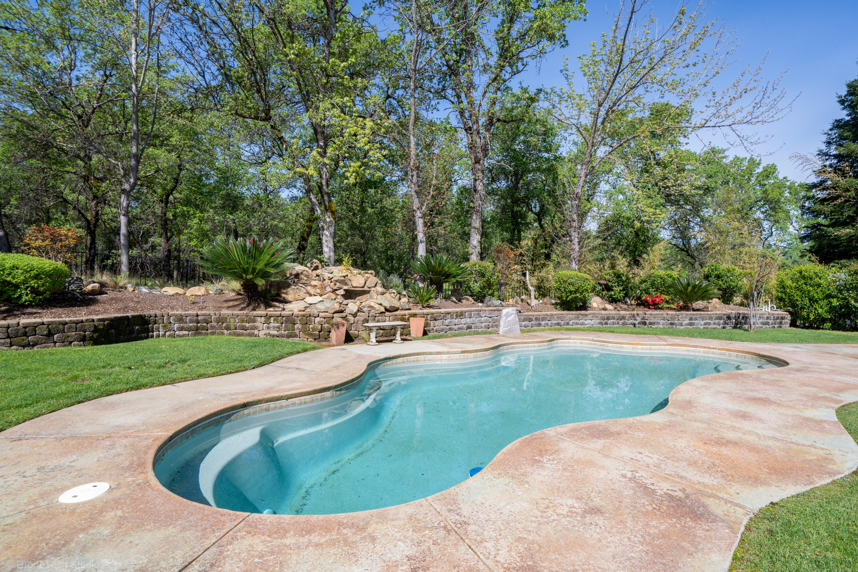 main property photo 94