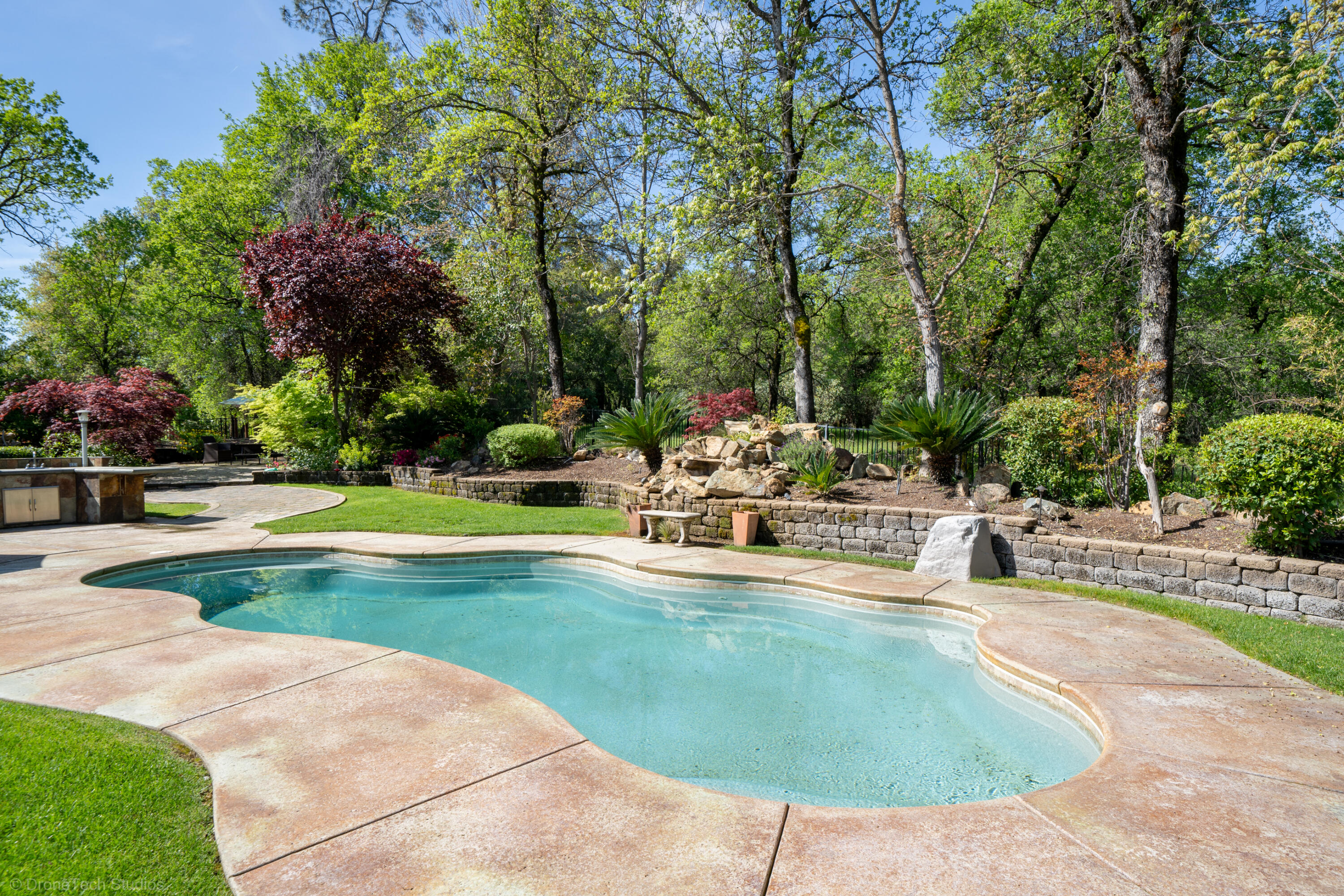 main property photo 98
