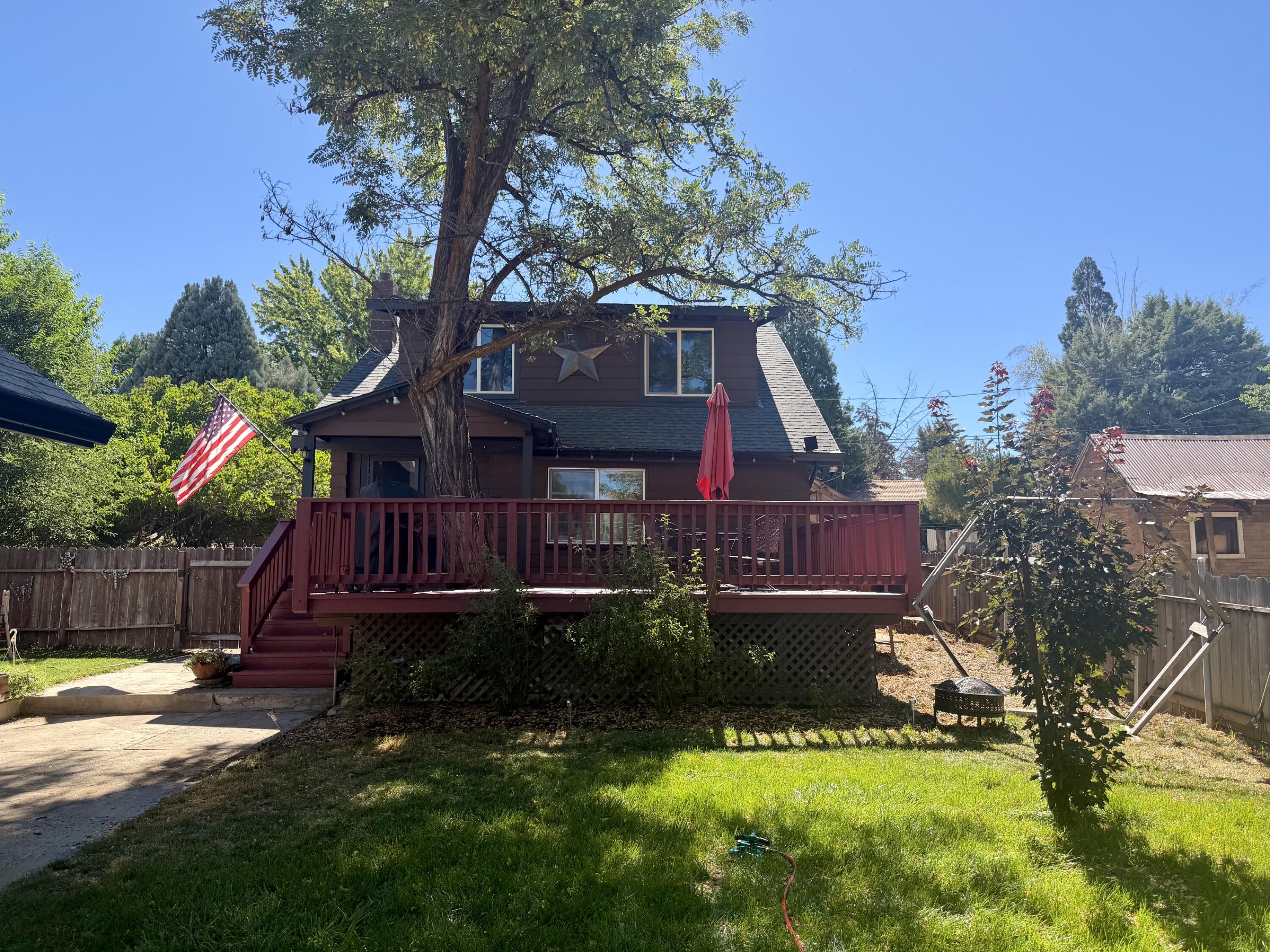 main property photo 30