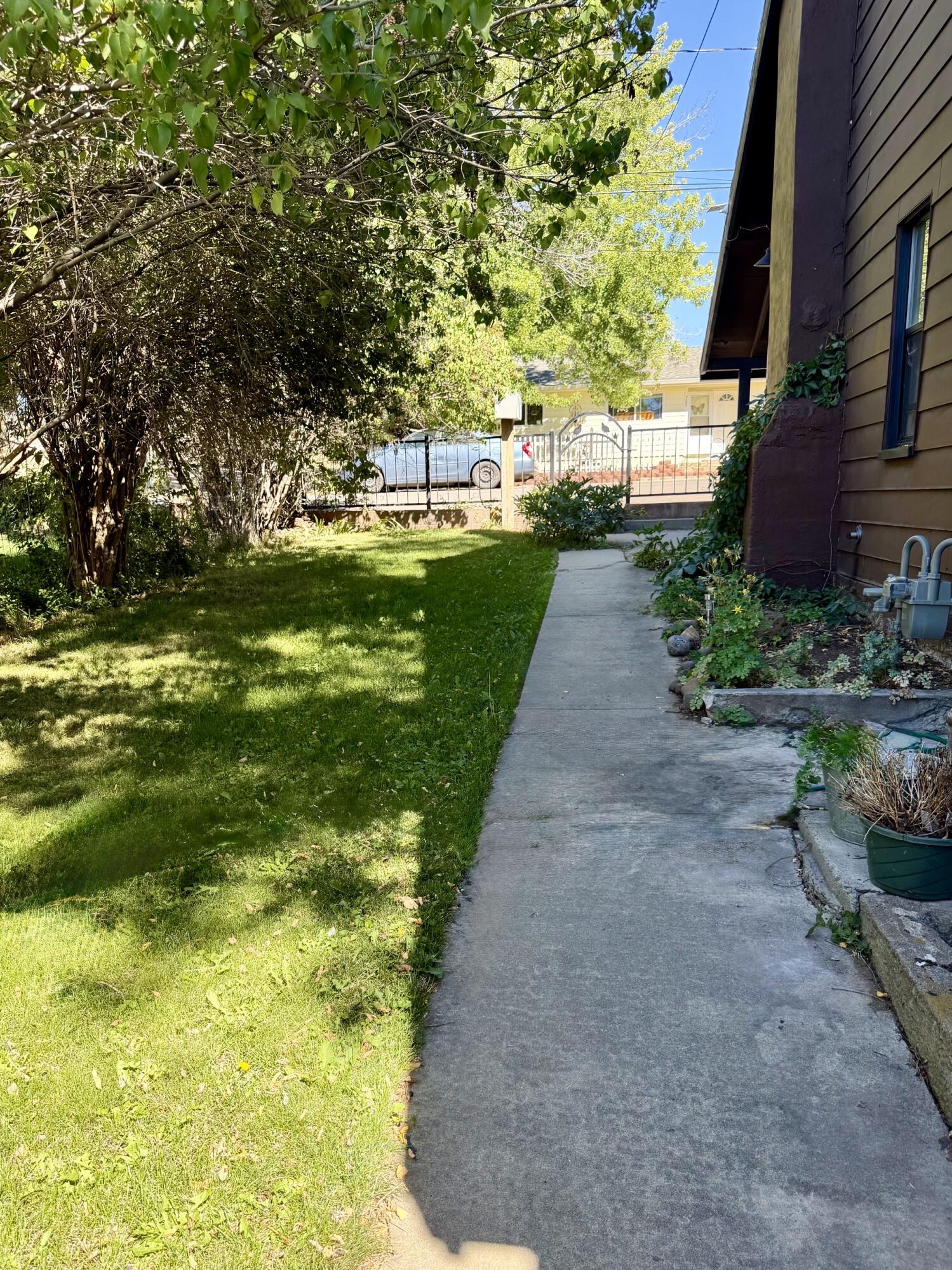 main property photo 31