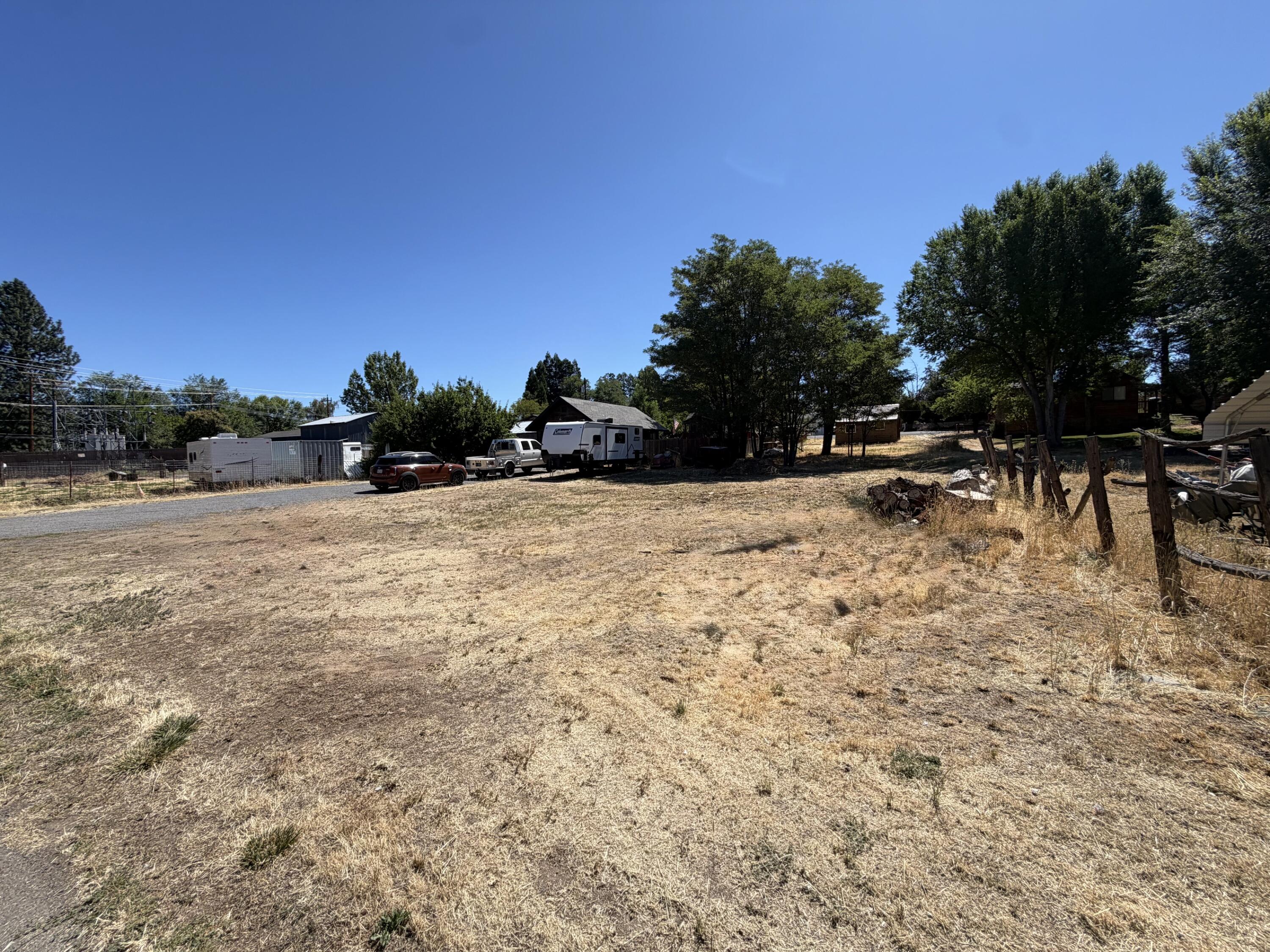 main property photo 41