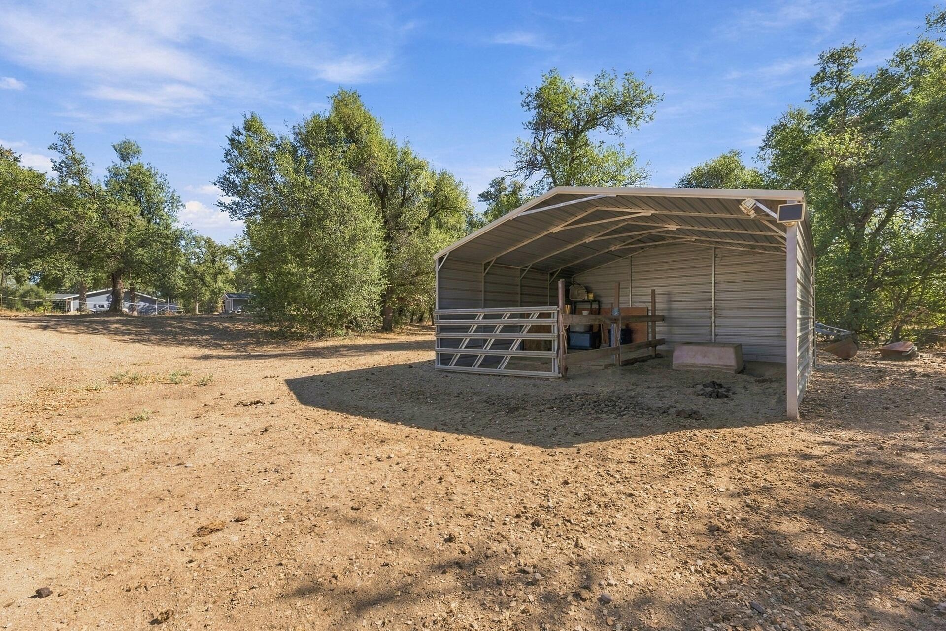 main property photo 37