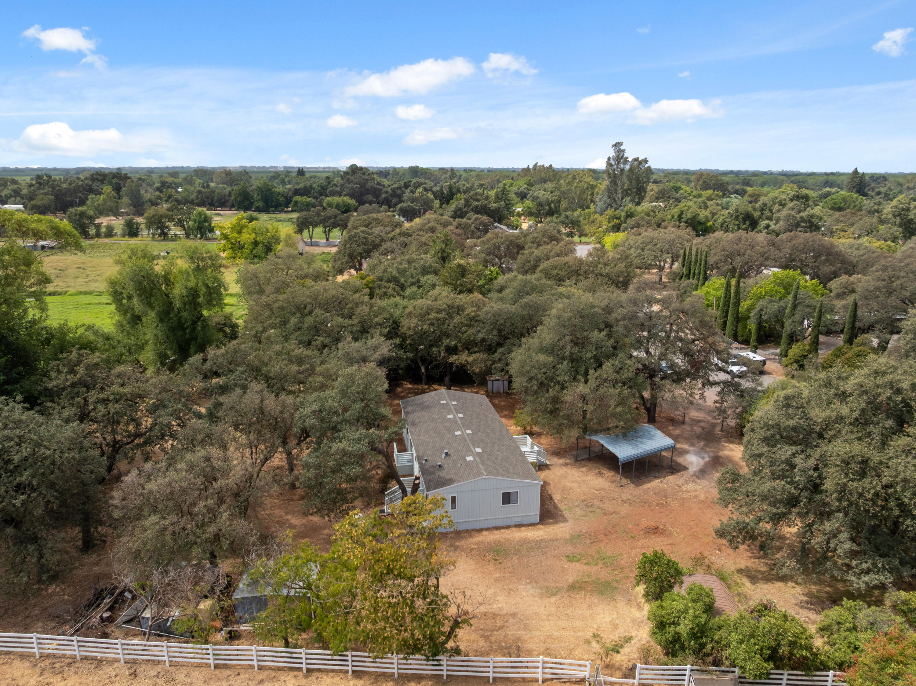 main property photo 39