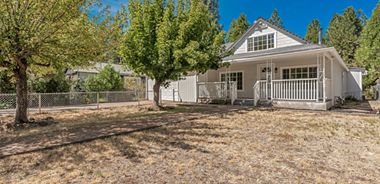 image of property with 3 Bed | 1 Bath | 1,328 Sqft