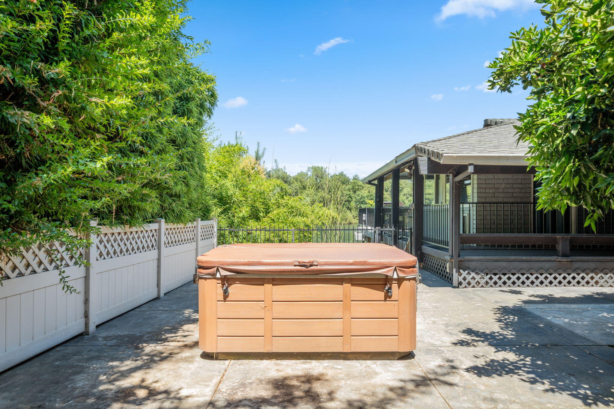 main property photo 60
