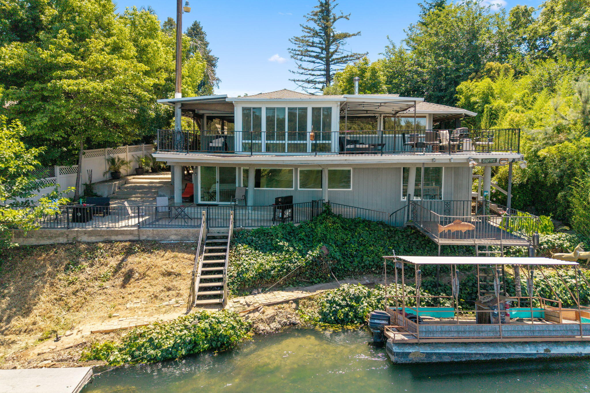 main property photo 67