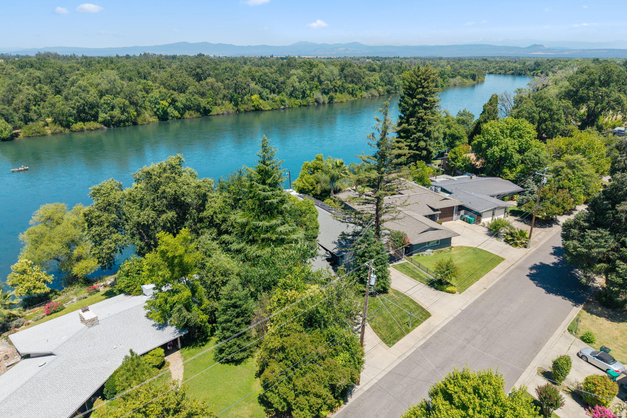 main property photo 70