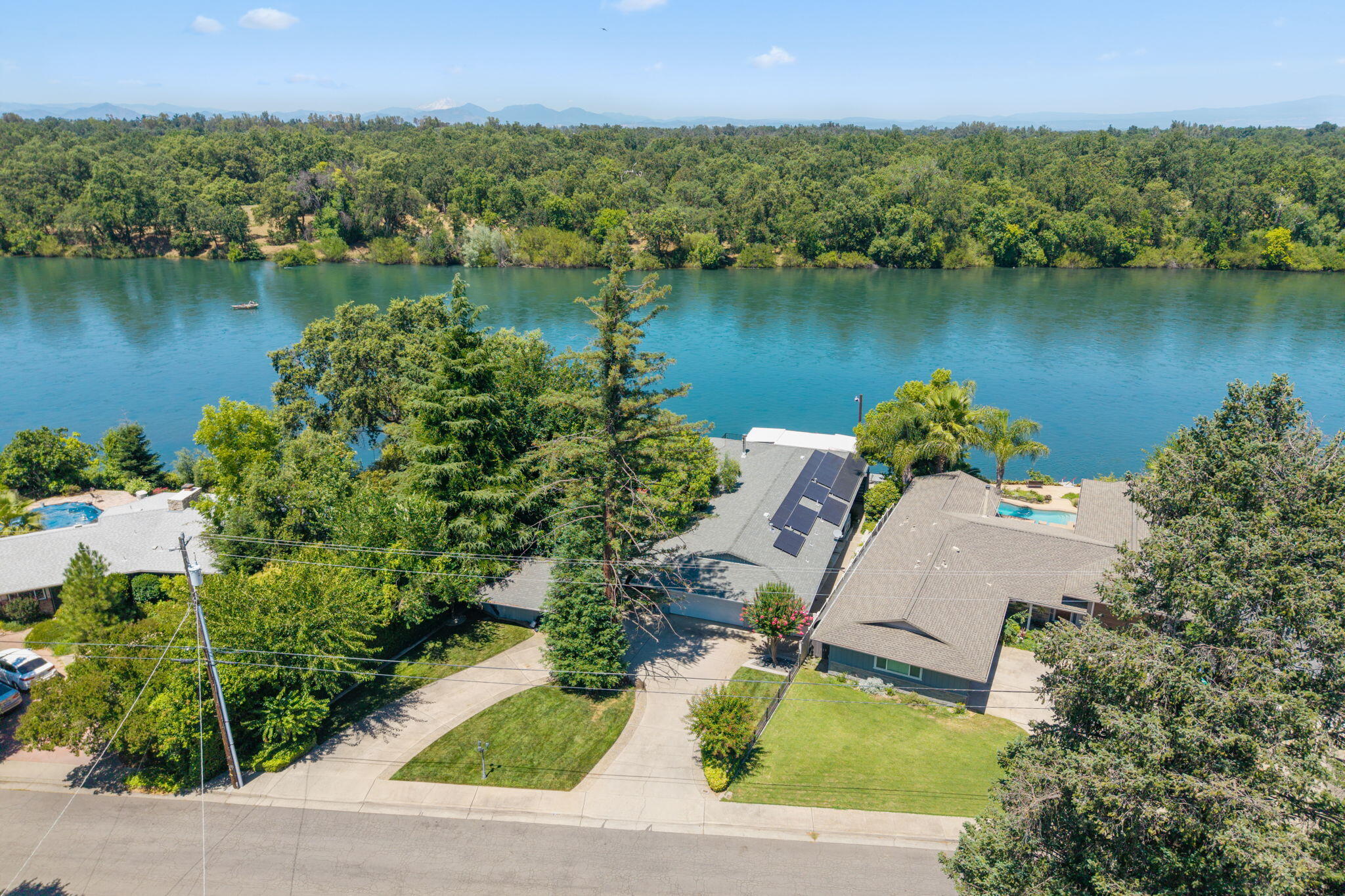main property photo 74
