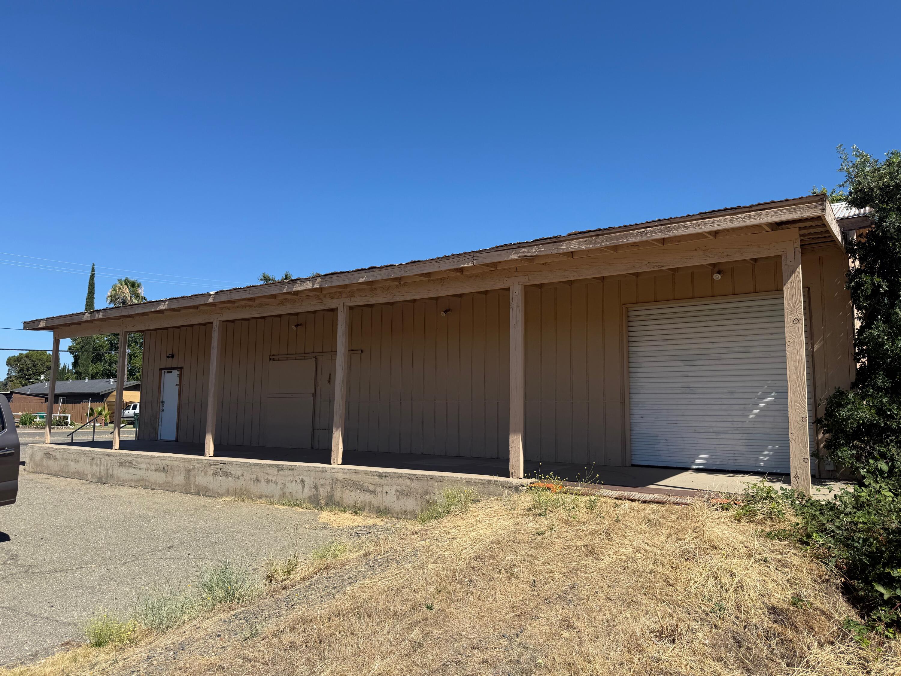 main property photo 18