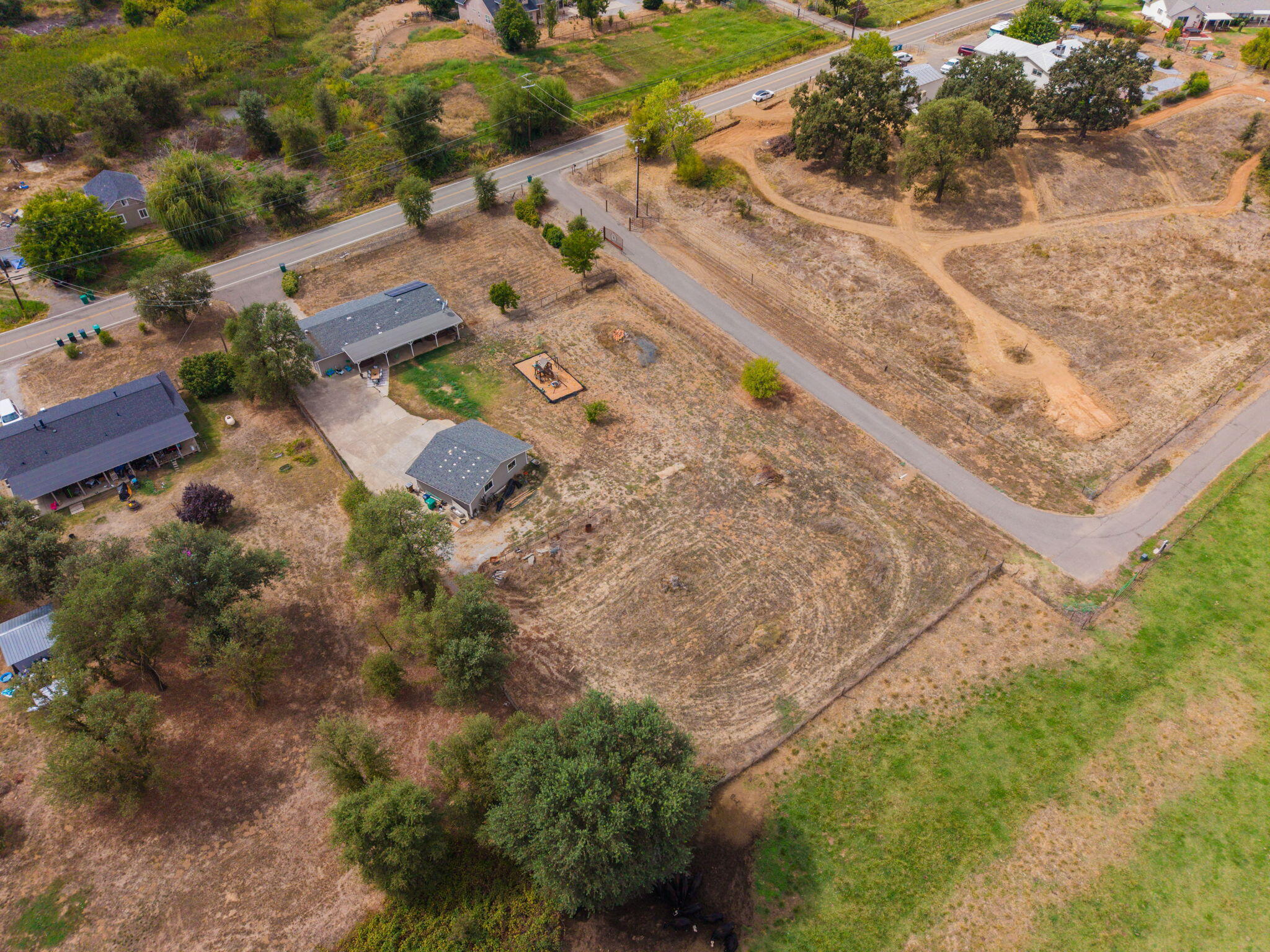 main property photo 32