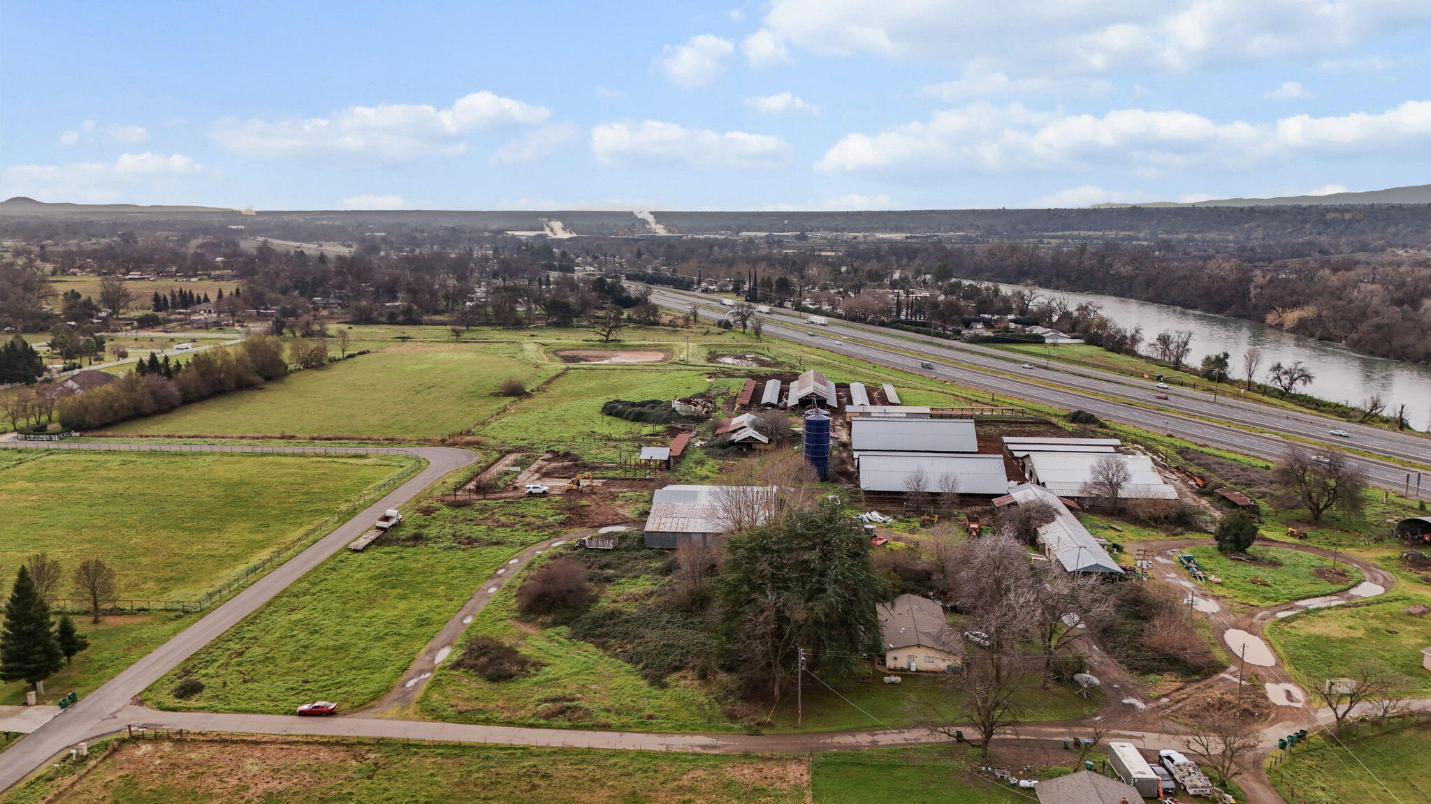 main property photo 2