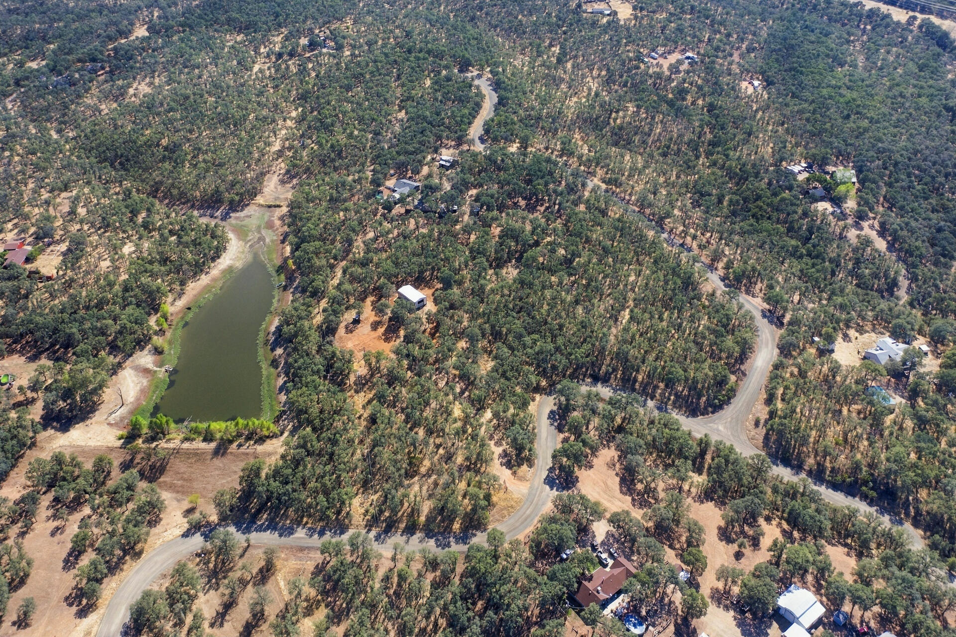 main property photo 27