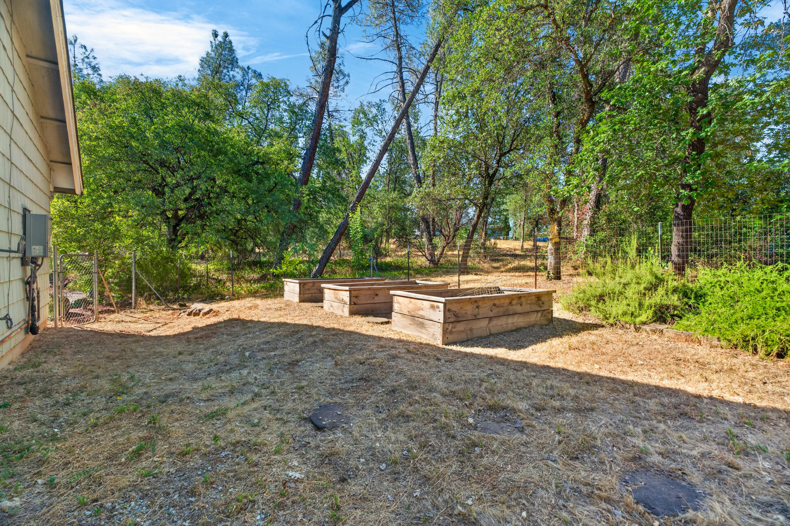 main property photo 59