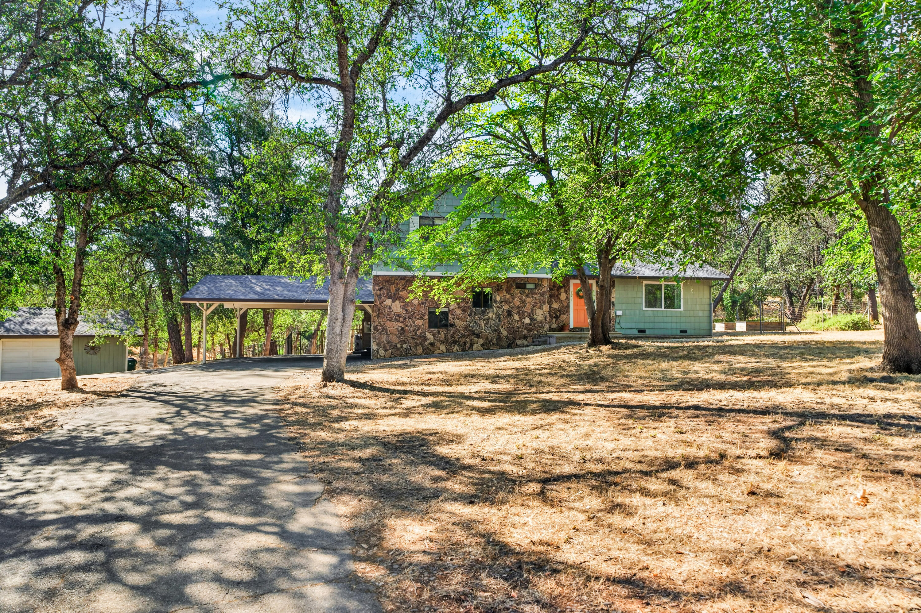 main property photo 61