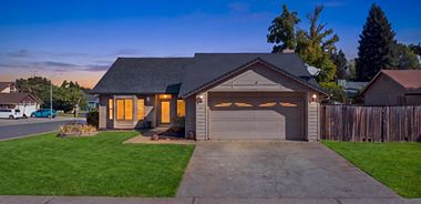 image of property with 4 Bed | 3 Bath | 1,668 Sqft