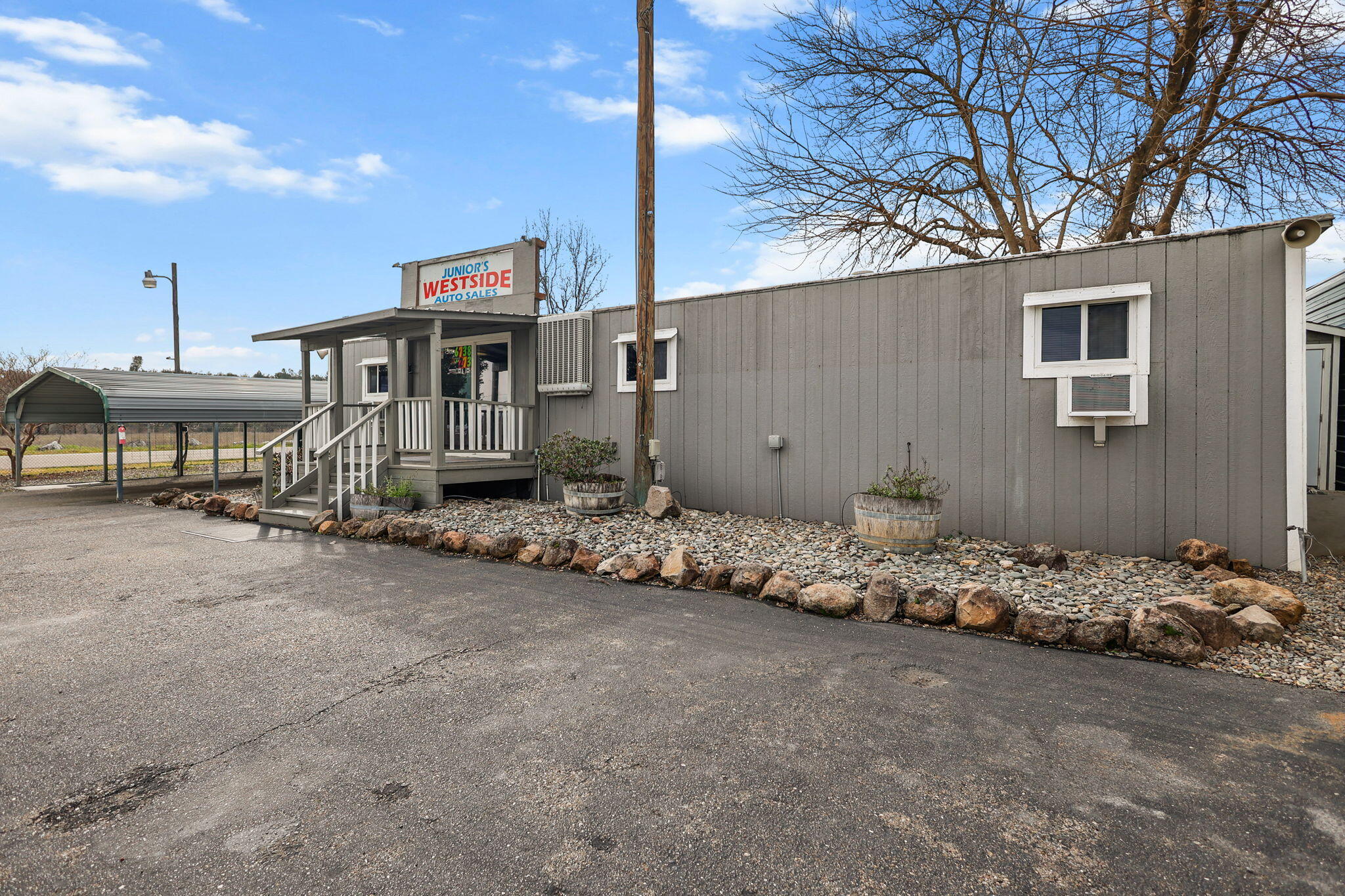 main property photo 22