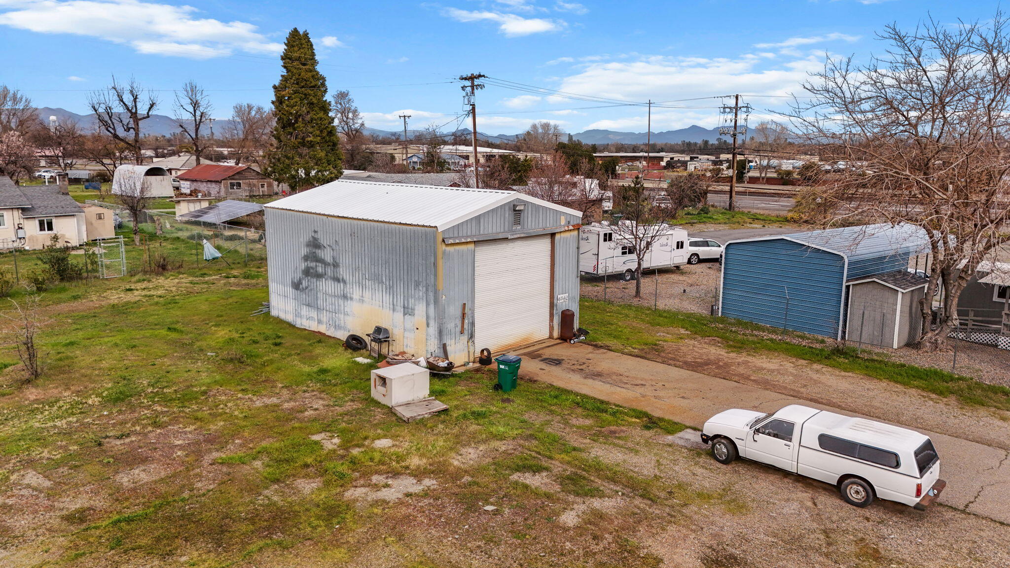 main property photo 9