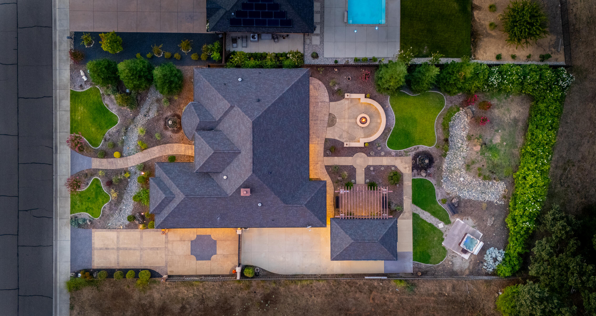 main property photo 4
