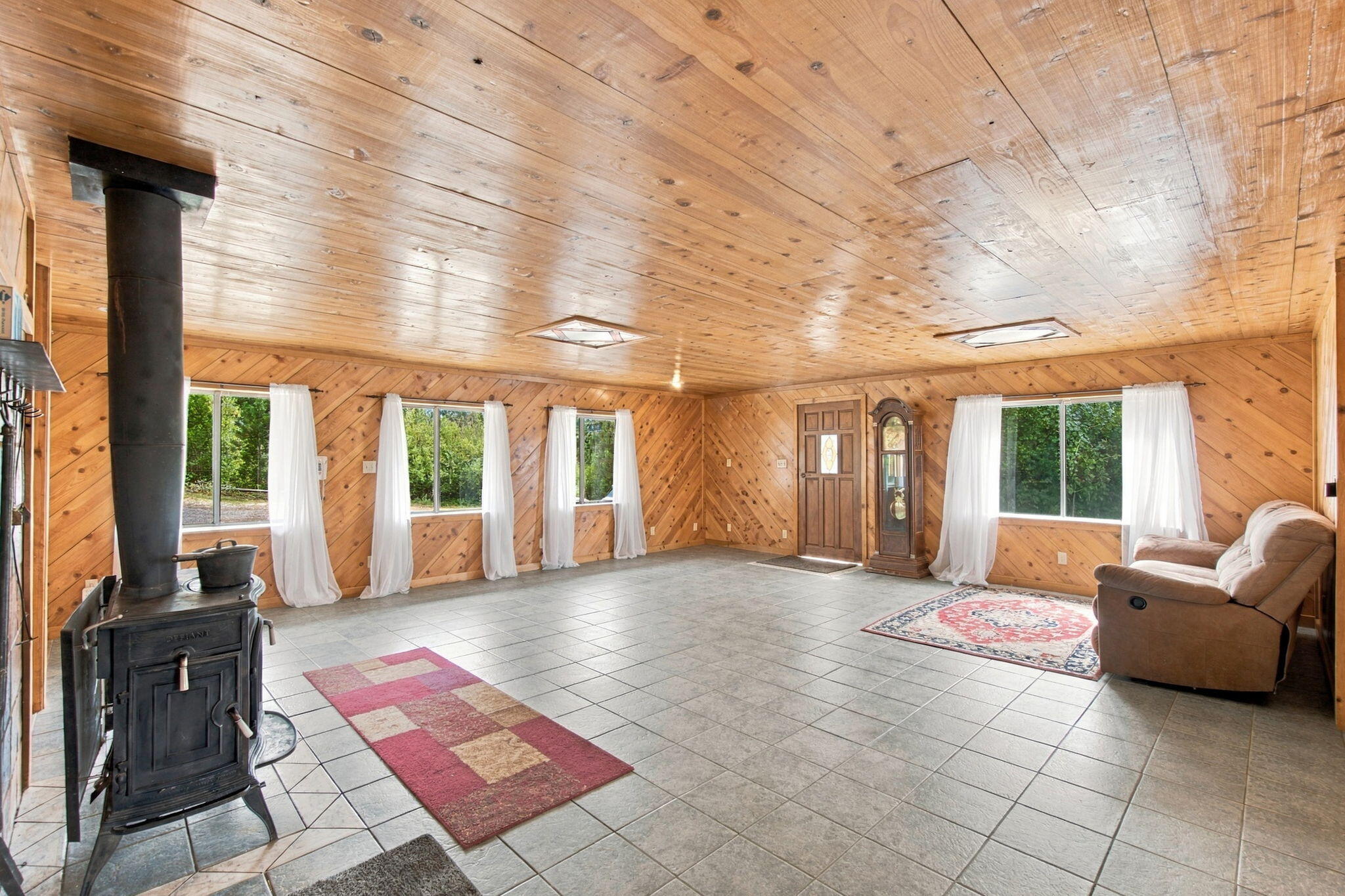 main property photo 25