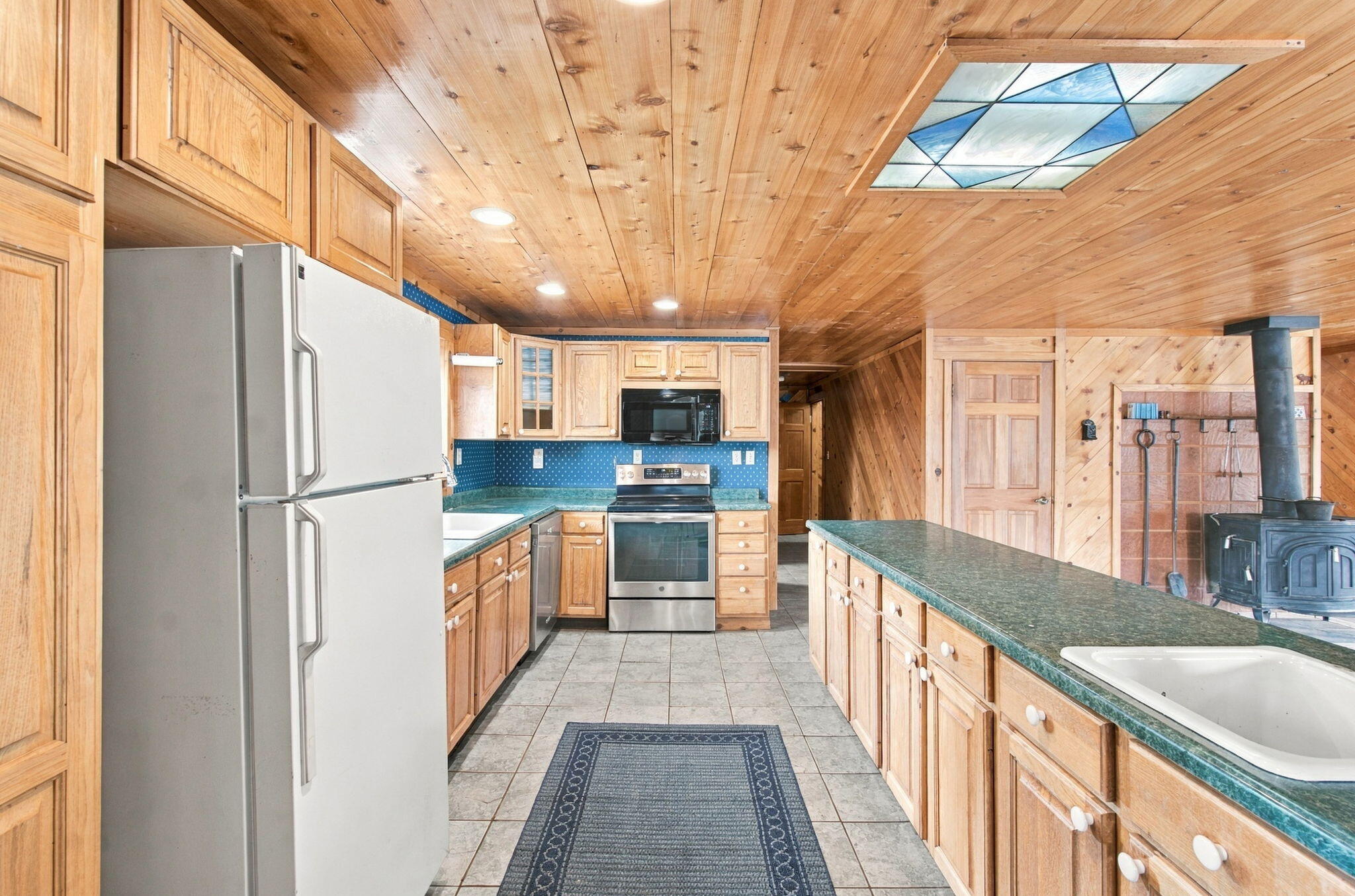 main property photo 30