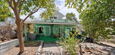 image of property with 3 Bed | 2 Bath | 1,303 Sqft