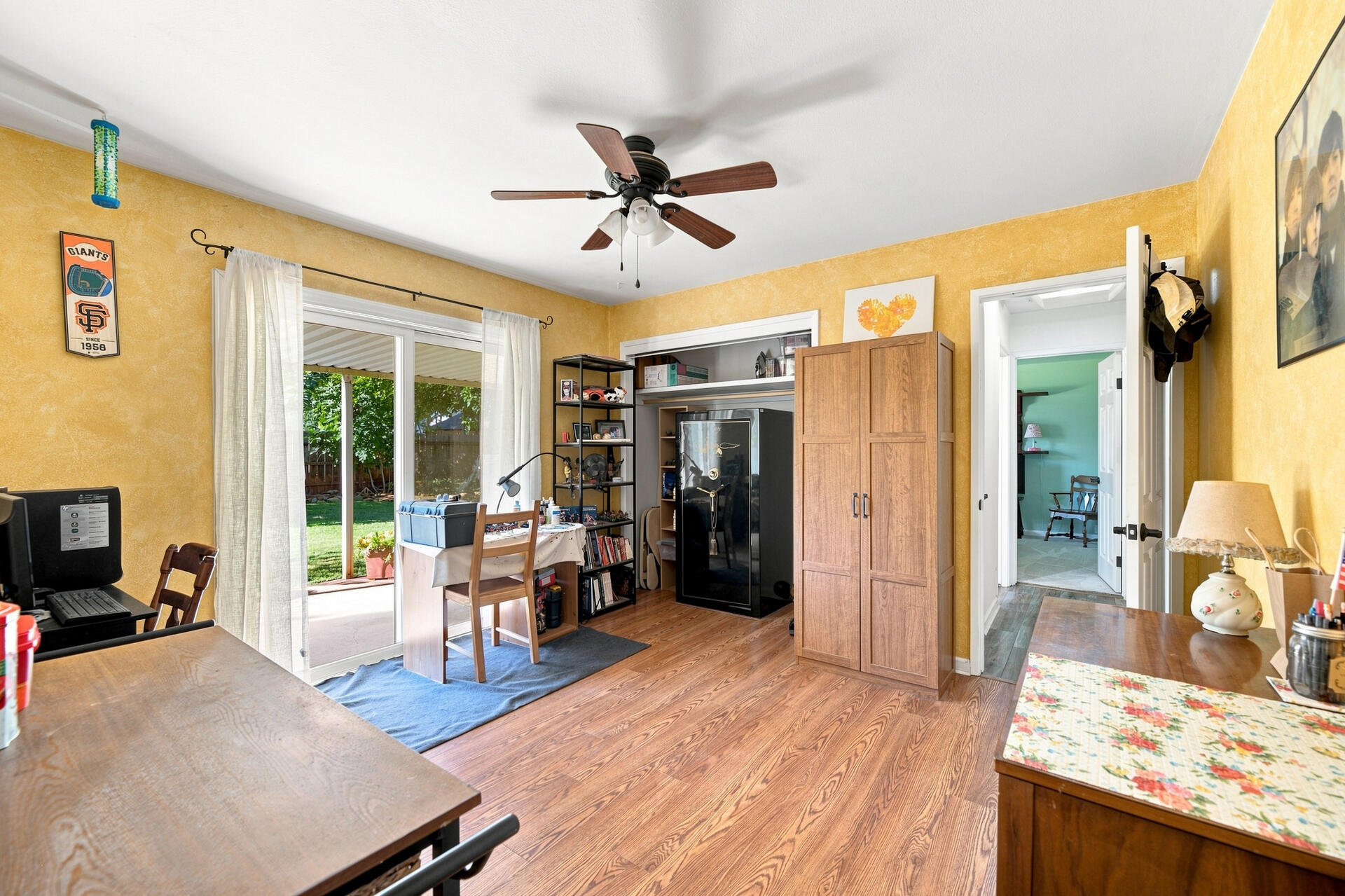 main property photo 11