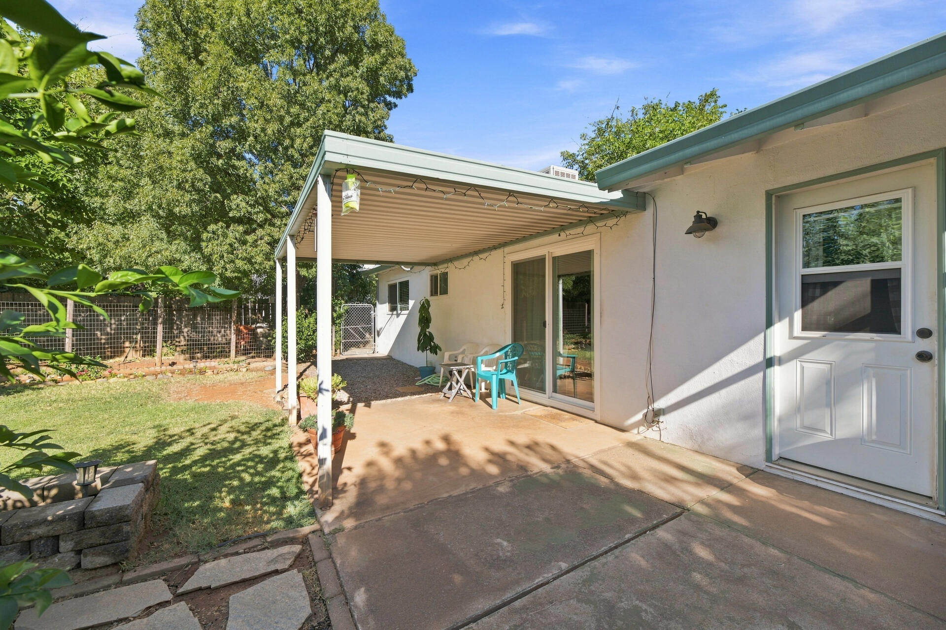 main property photo 16