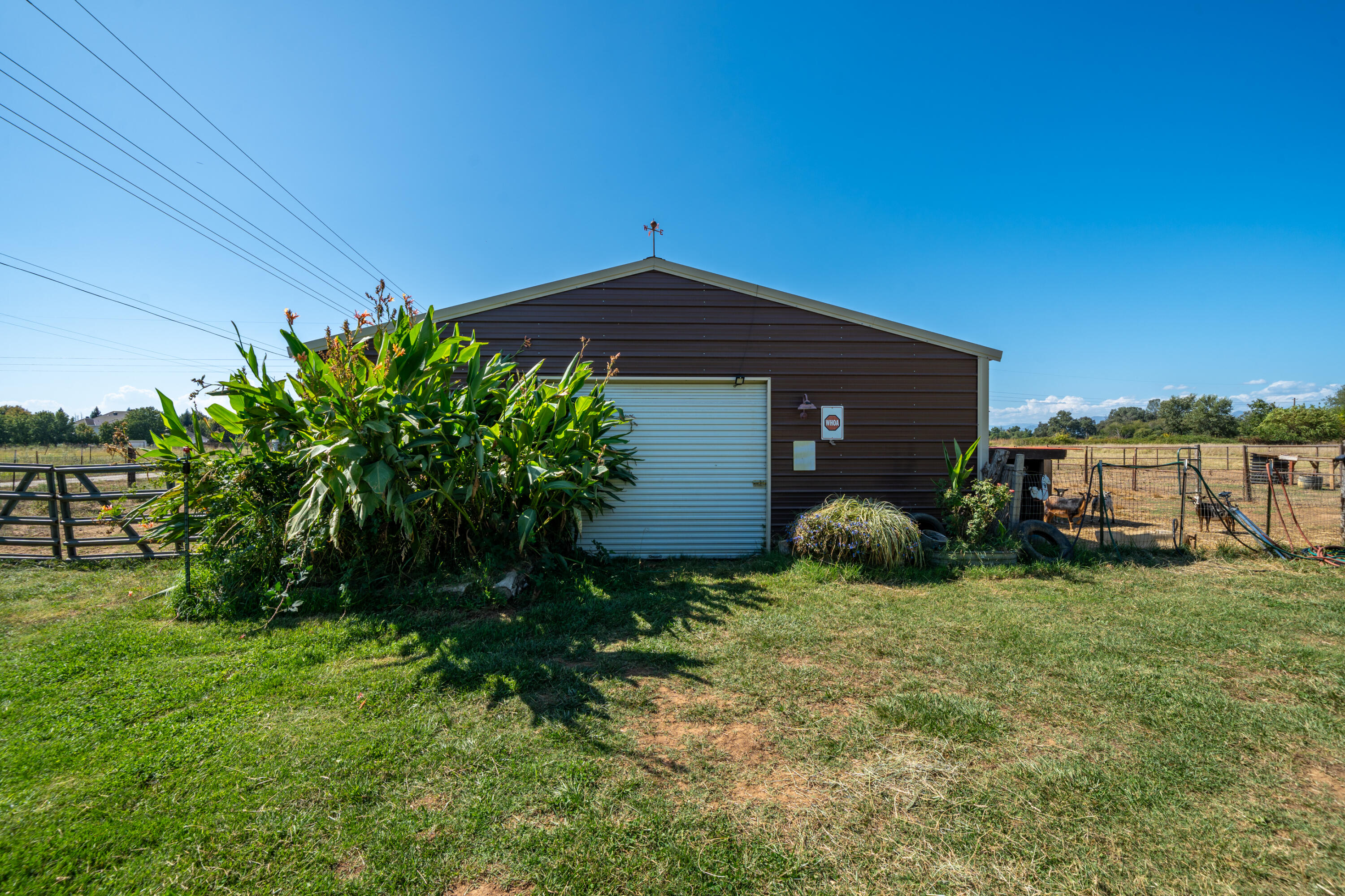 main property photo 35