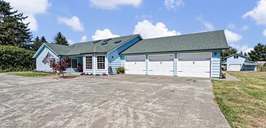 image of property with 4 Bed | 3 Bath | 2,427 Sqft