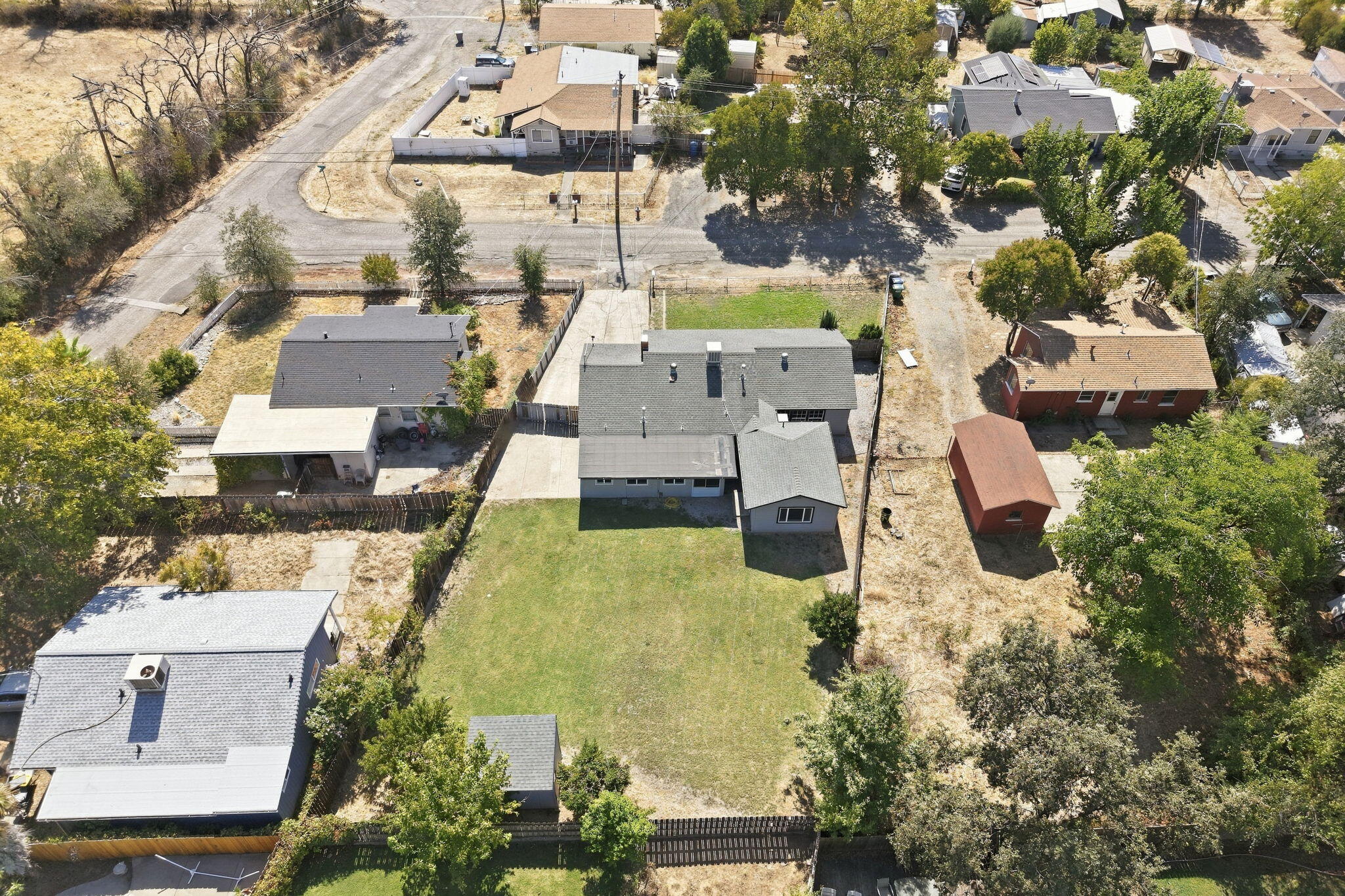 main property photo 35
