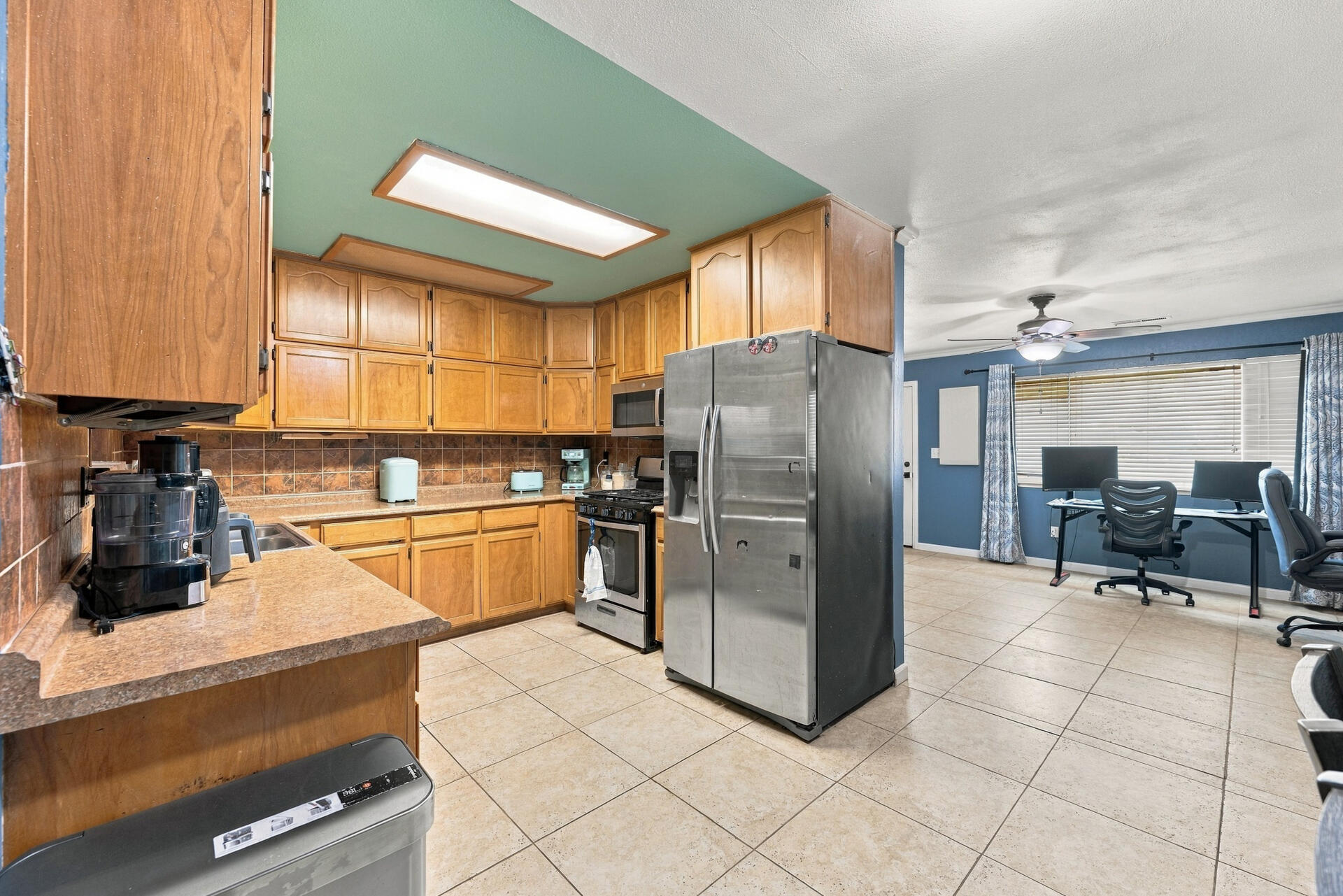 main property photo 5