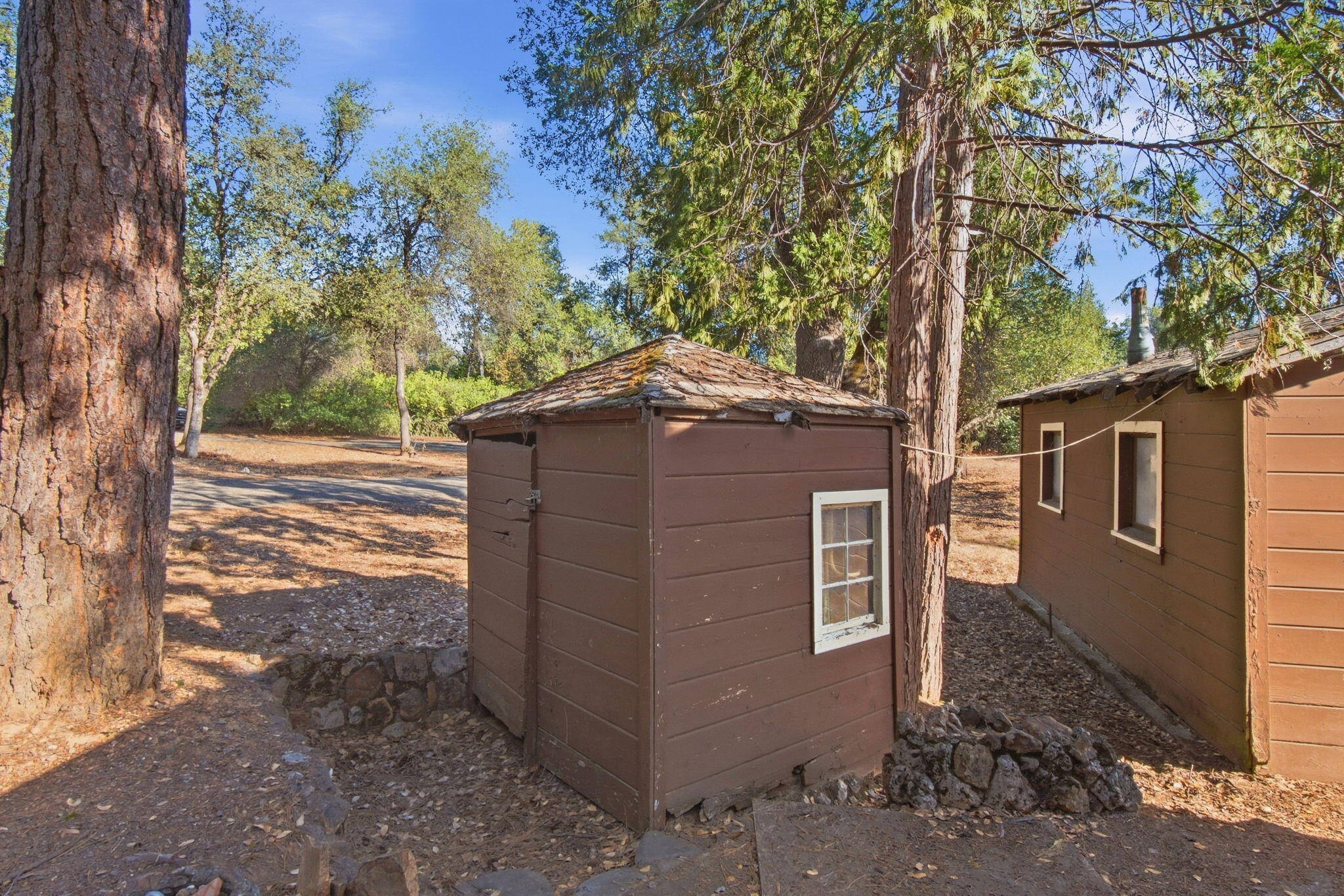 main property photo 36