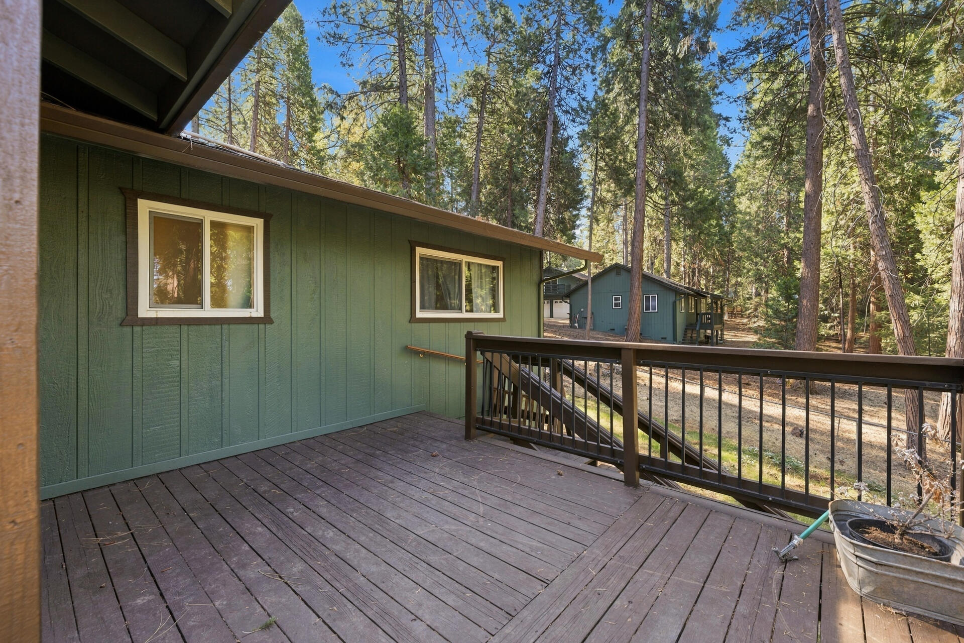 main property photo 27