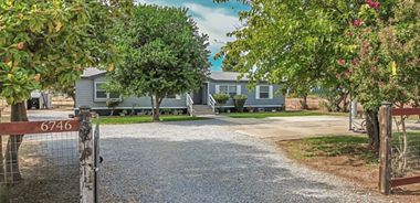 image of property with 3 Bed | 2 Bath | 1,716 Sqft
