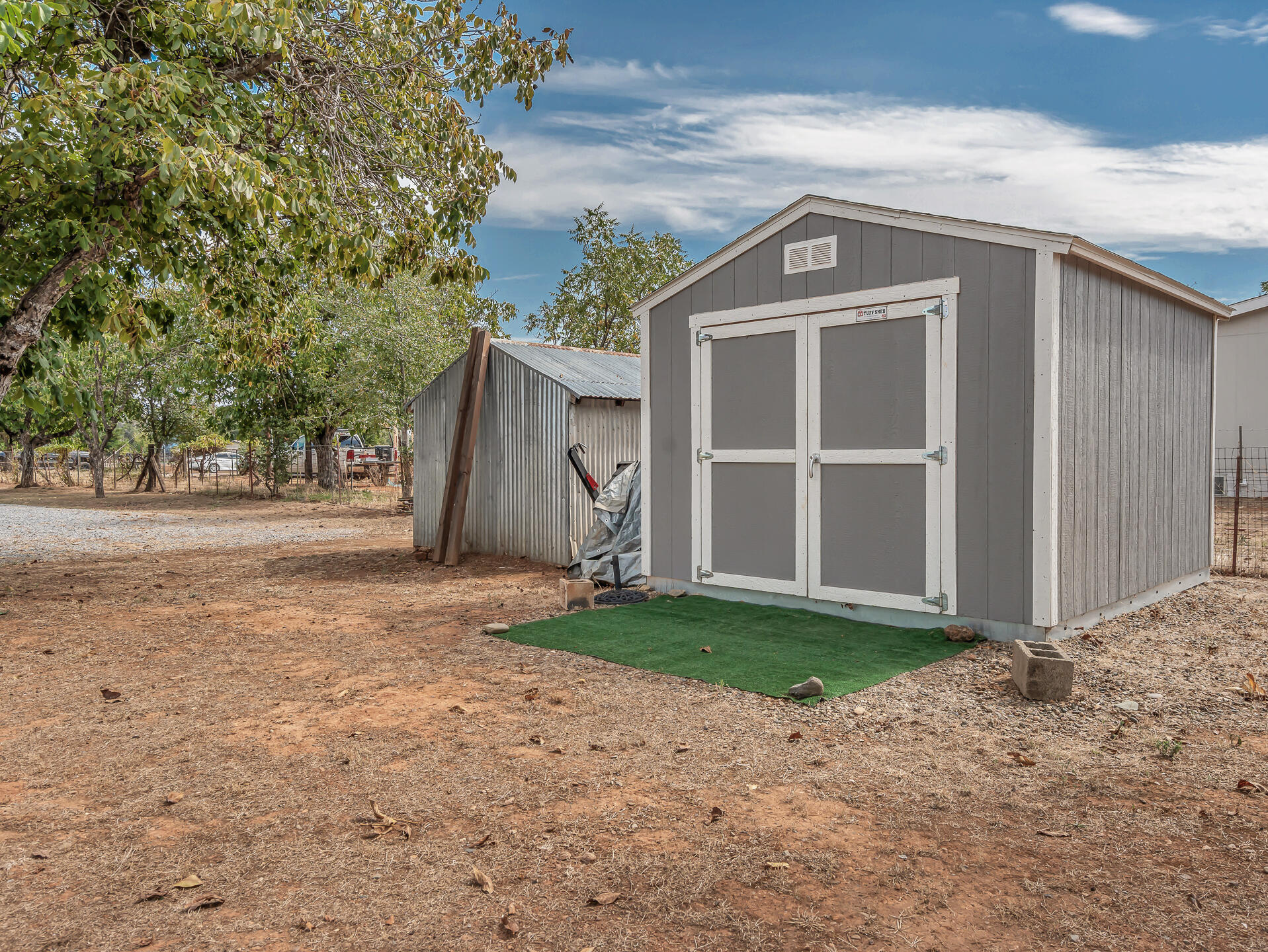 main property photo 39