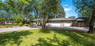 image of property with 3 Bed | 2 Bath | 1,967 Sqft
