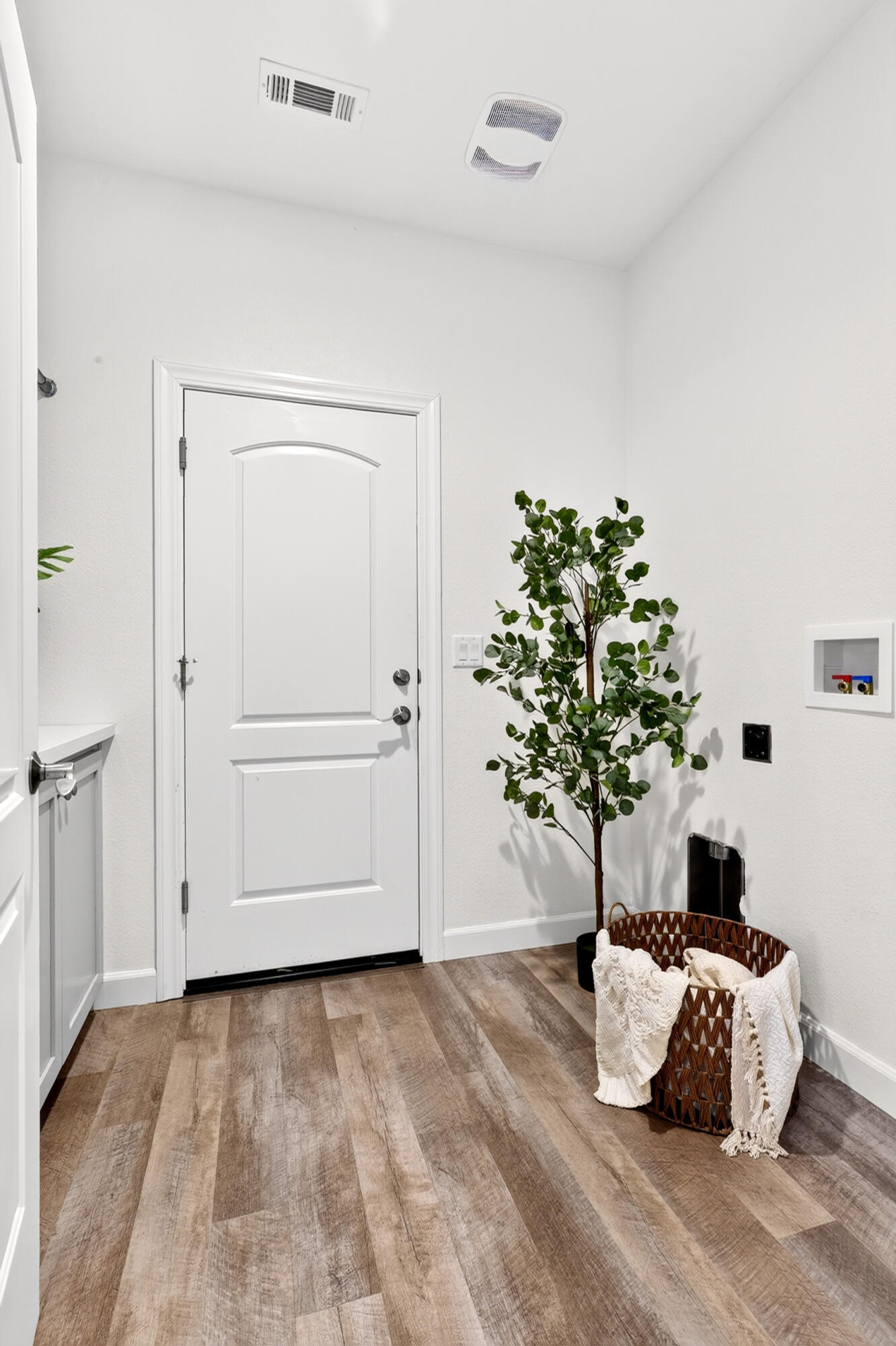main property photo 67