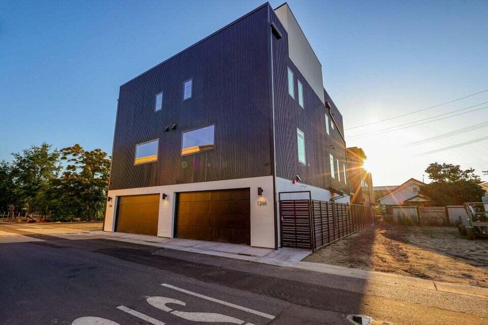 main property photo 70