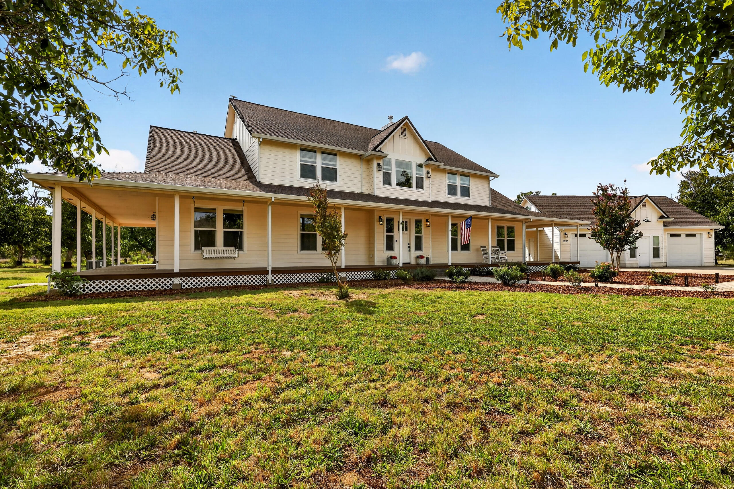 main property photo 3