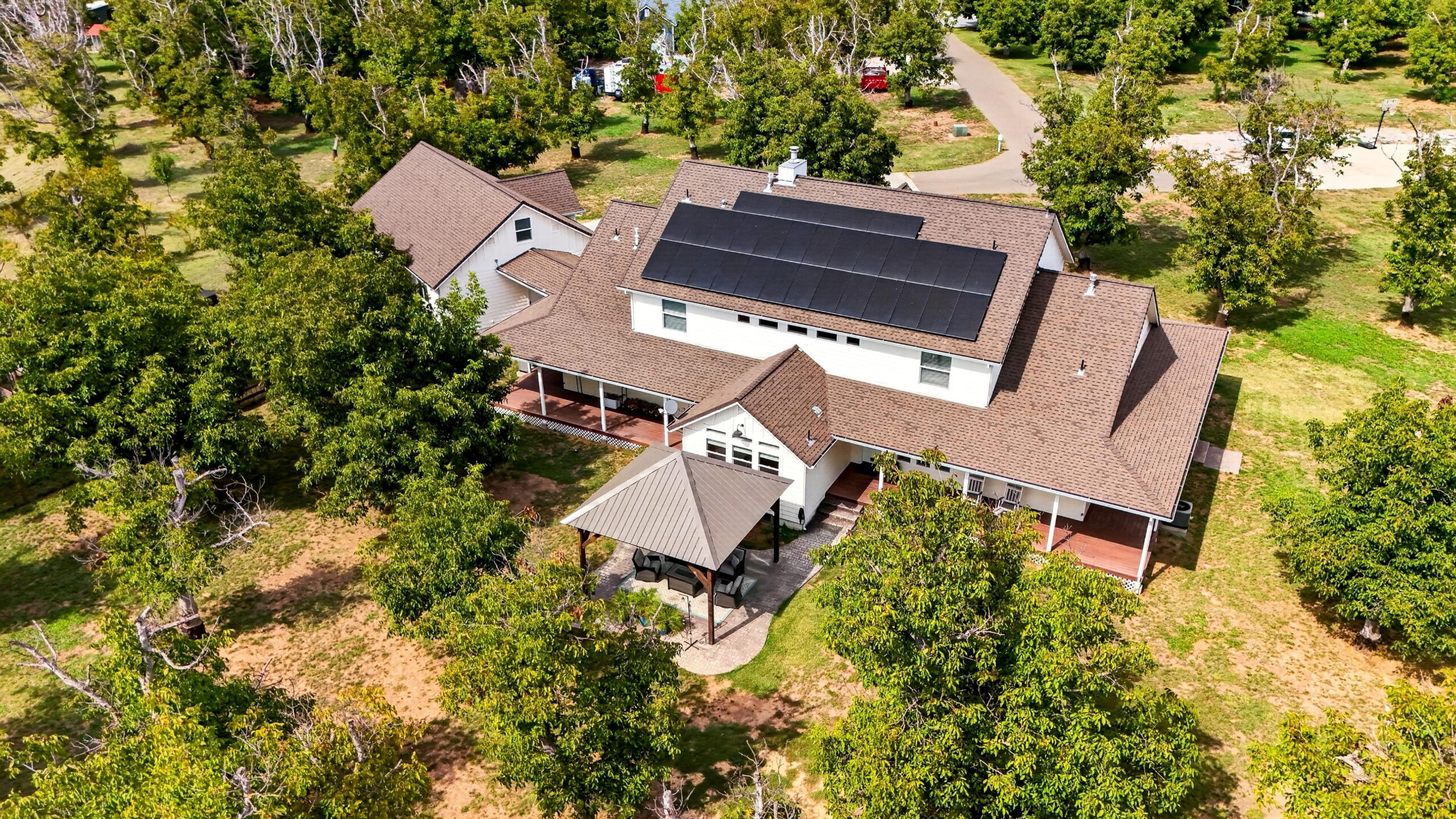 main property photo 75