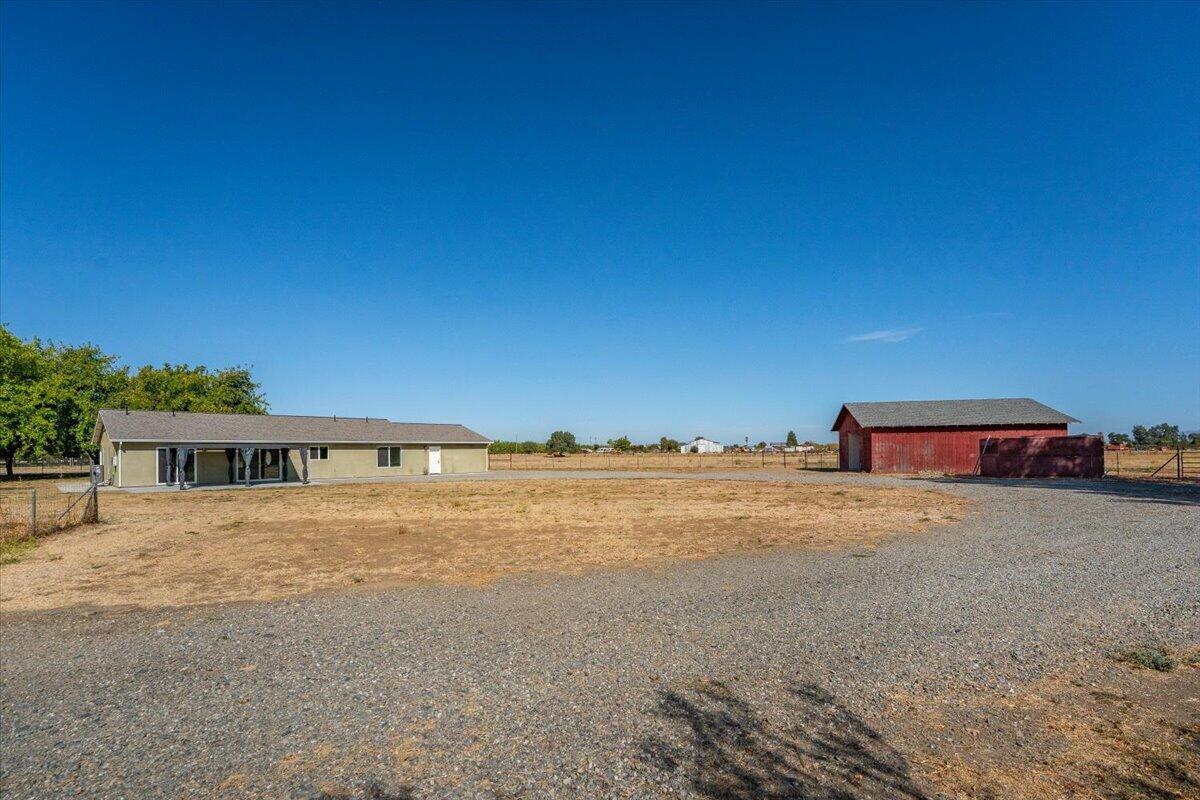 main property photo 59