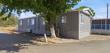 image of property with 2 Bed | 1 Bath | 784 Sqft