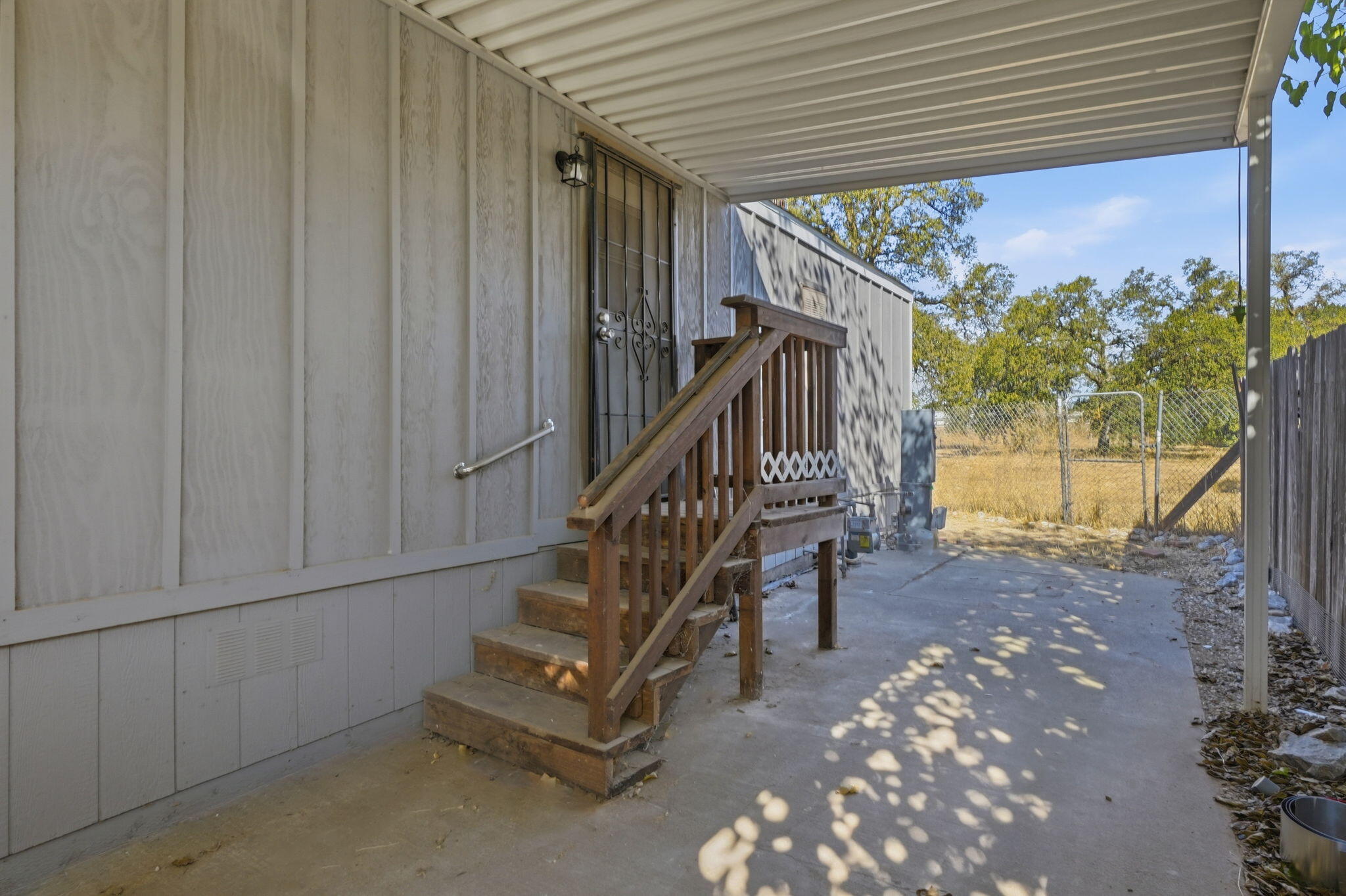 main property photo 18