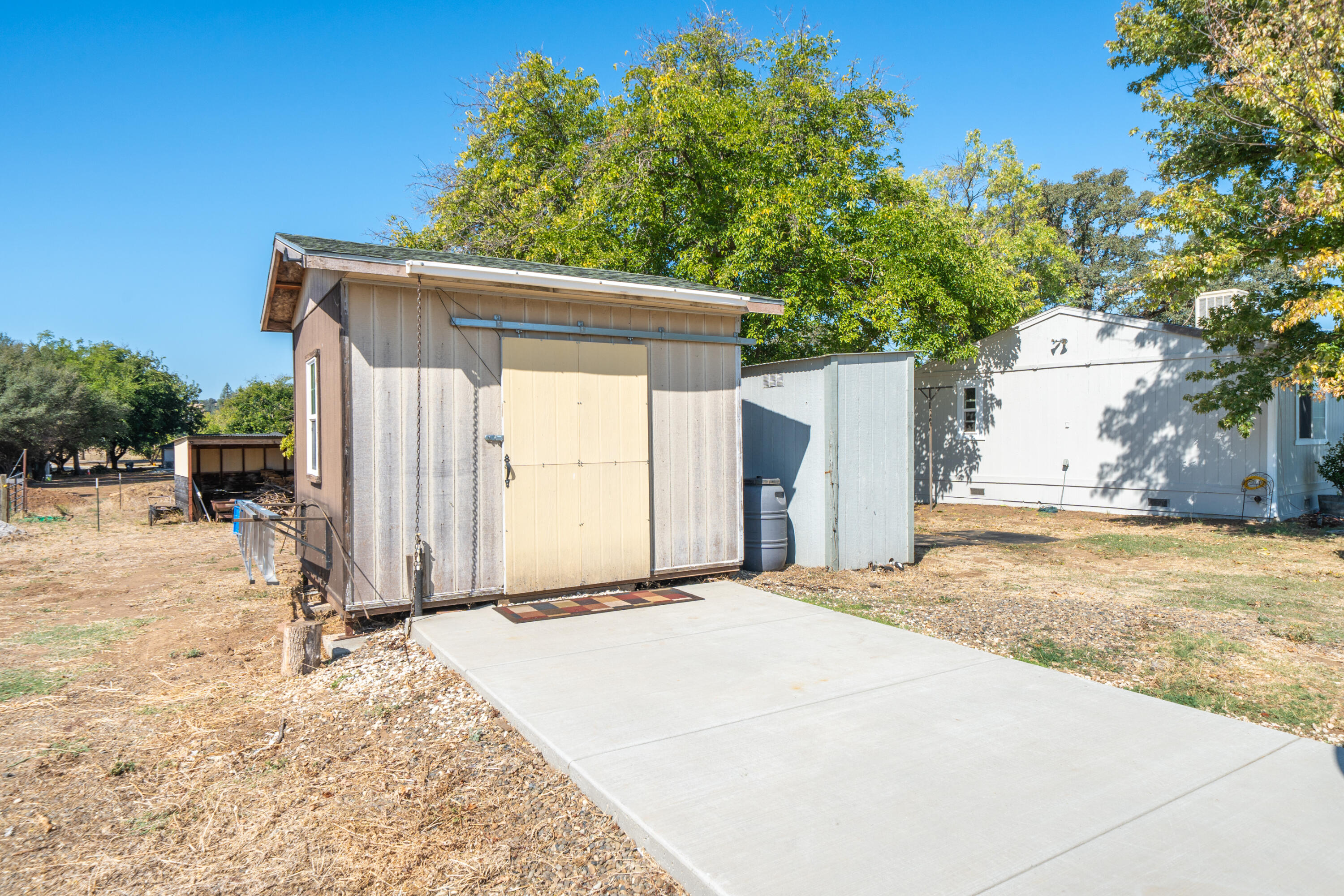 main property photo 35
