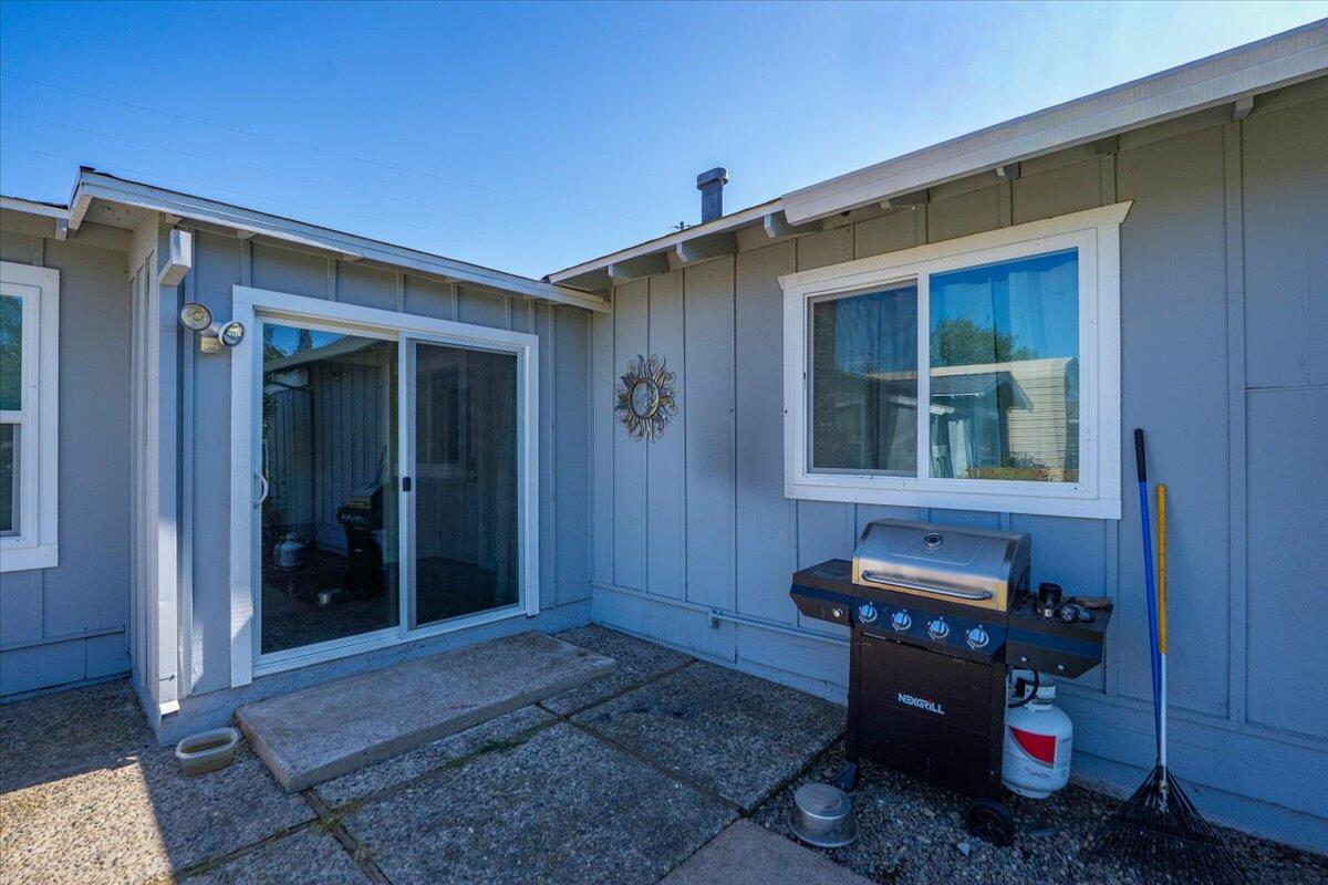 main property photo 45