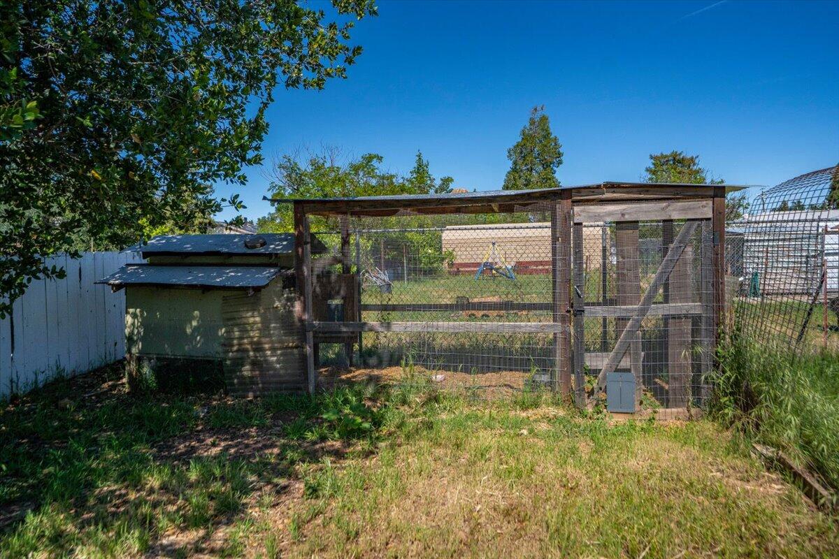 main property photo 51