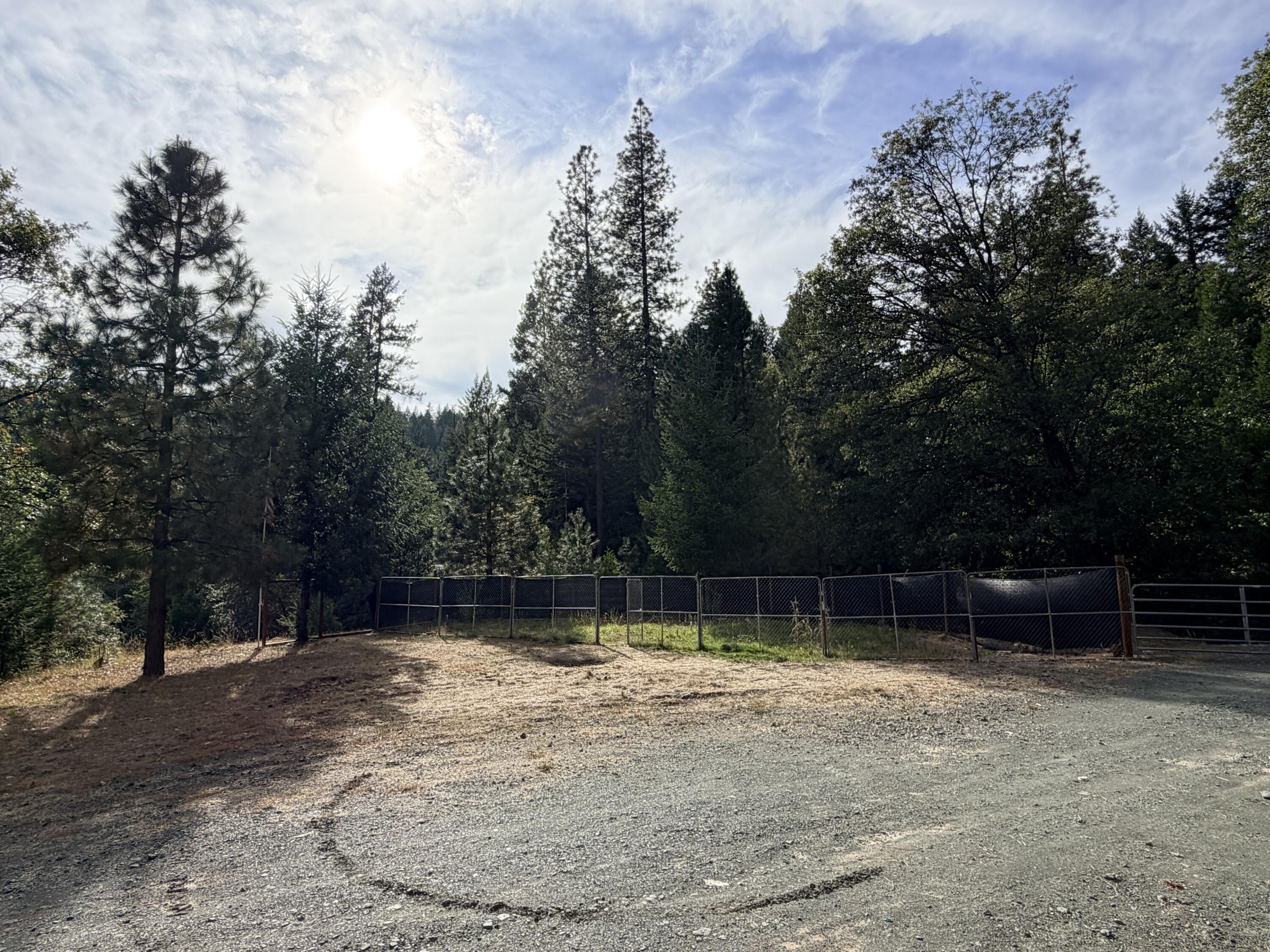 main property photo 41