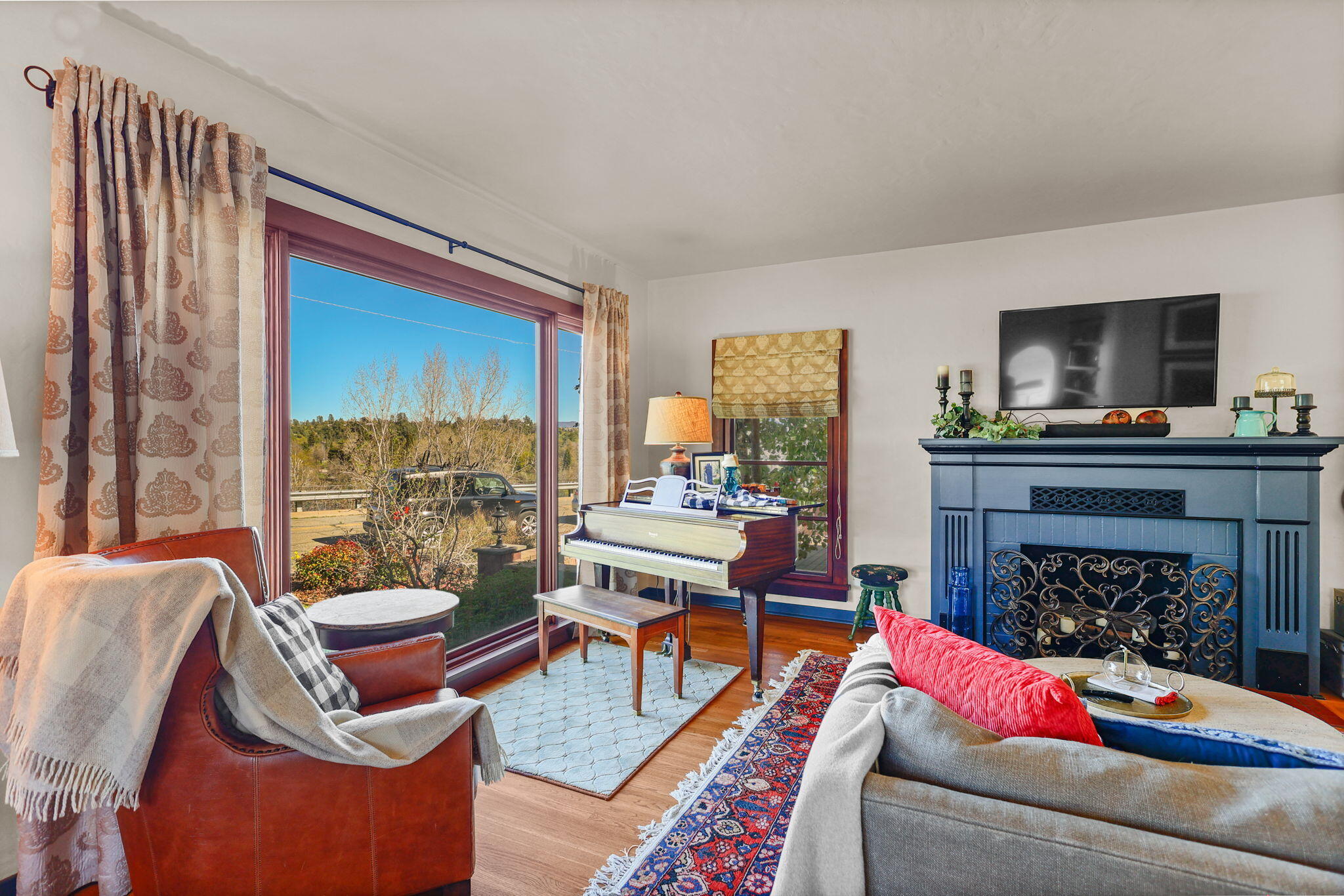 main property photo 10