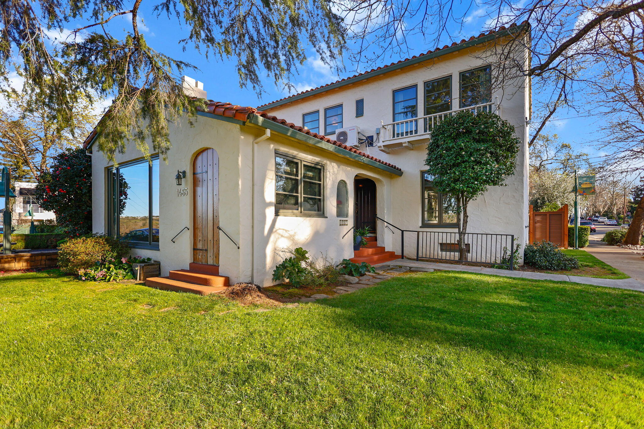 main property photo 50