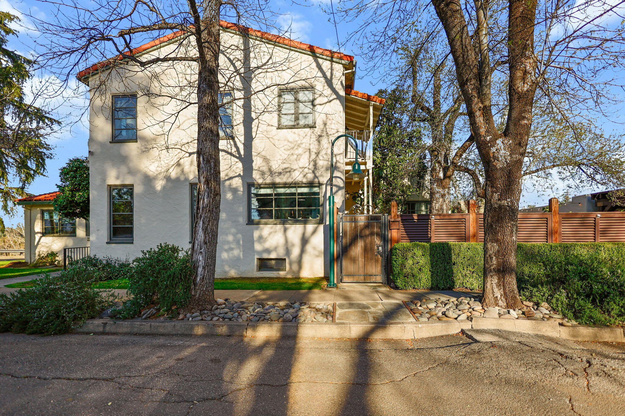 main property photo 51
